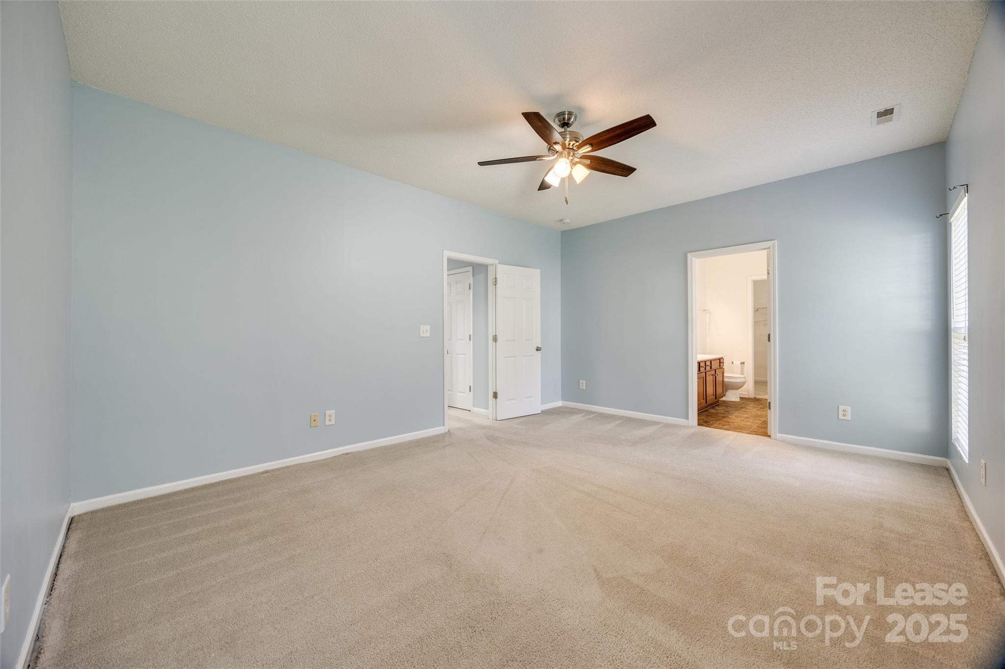 2527 Ivy Creek Ford