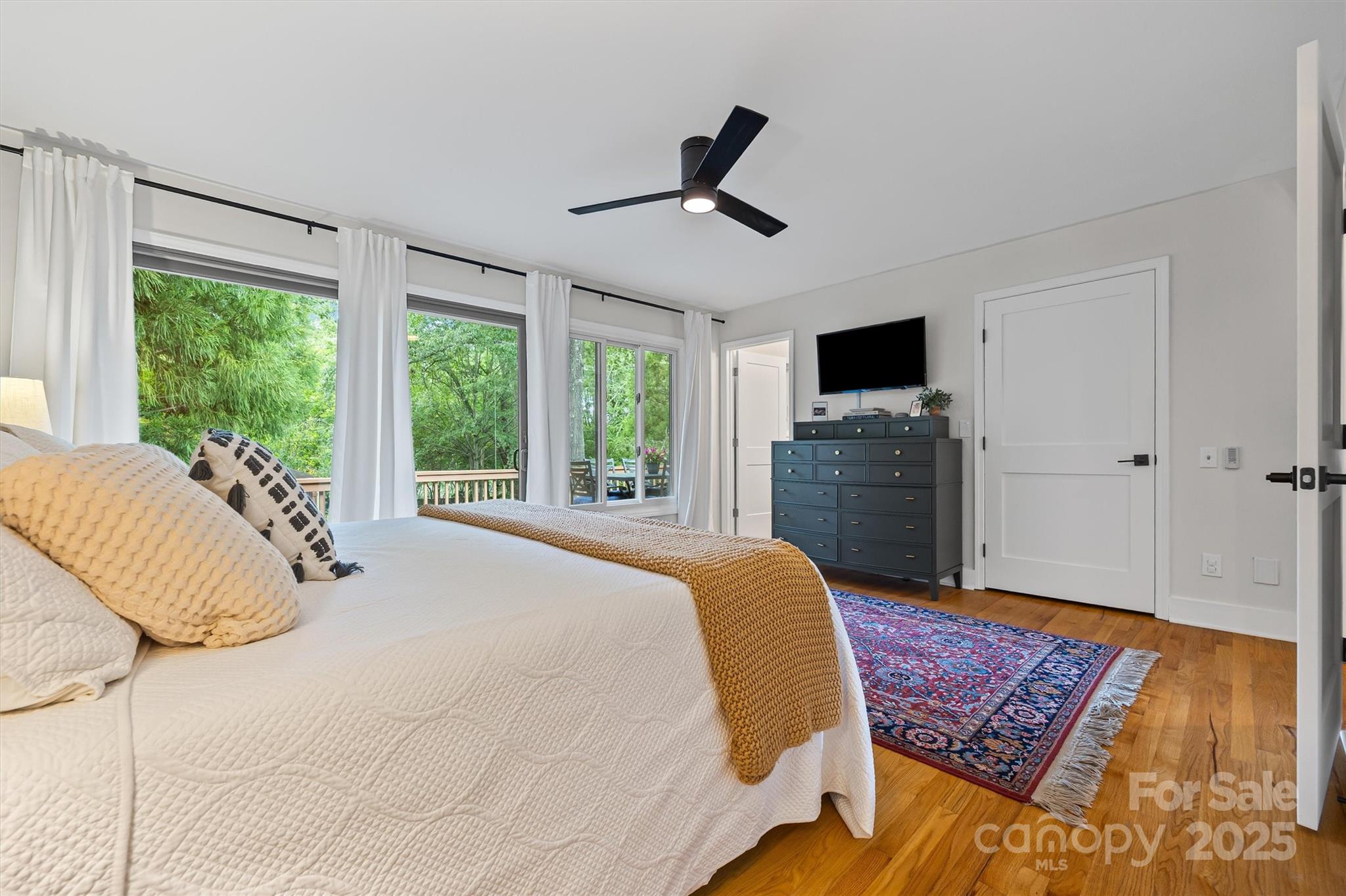2116 Lynbridge Drive