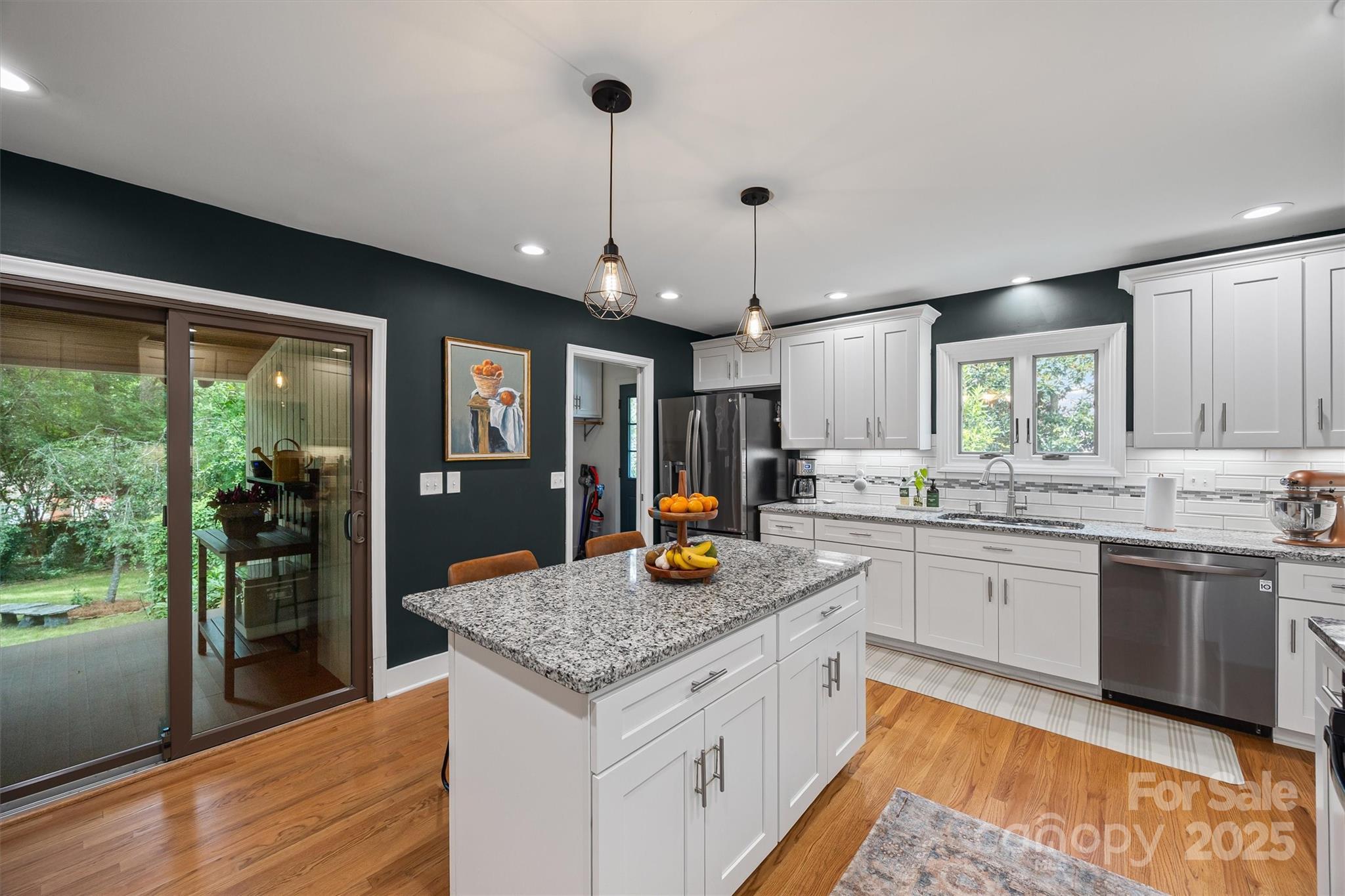 2116 Lynbridge Drive