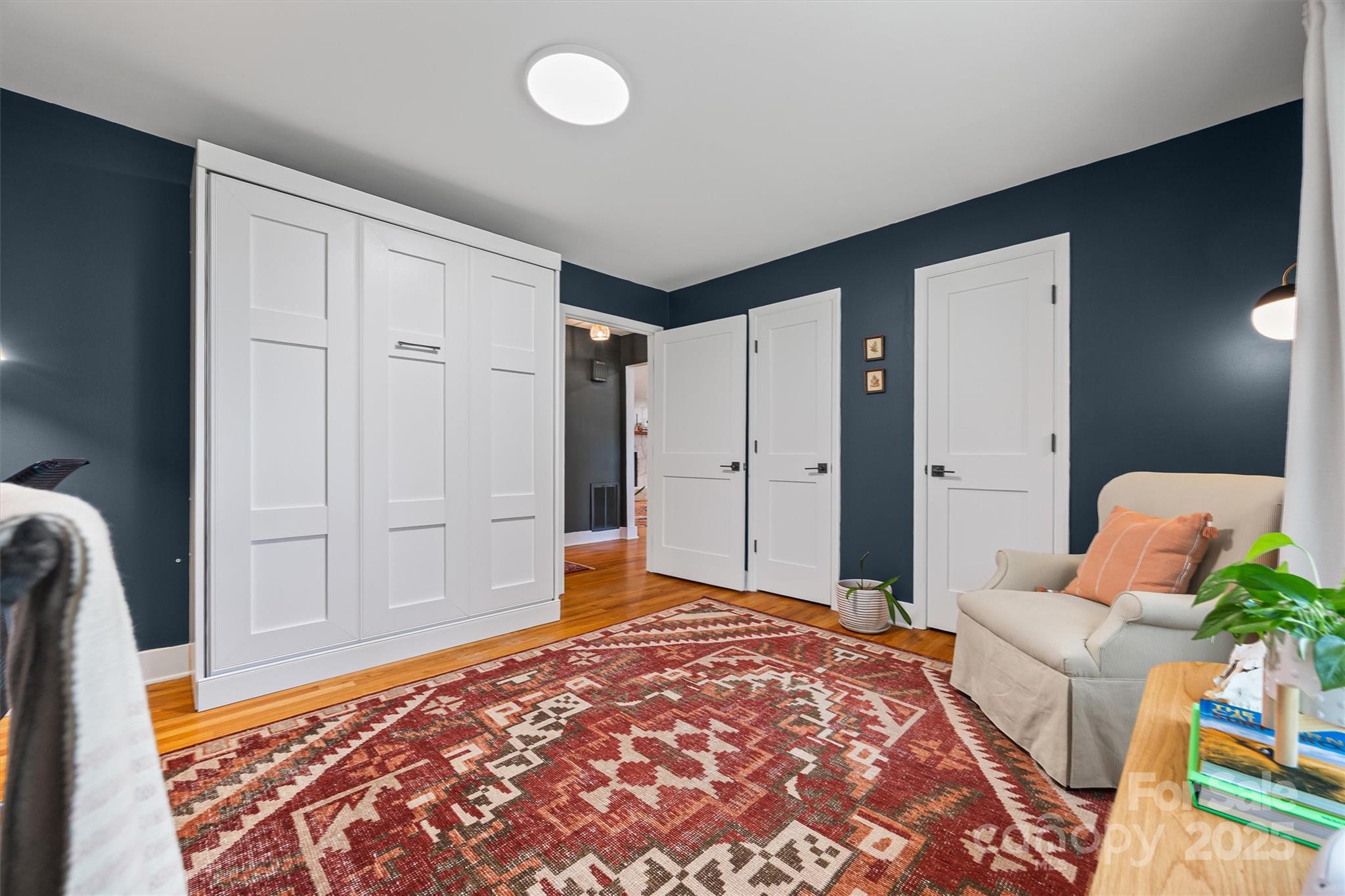 2116 Lynbridge Drive