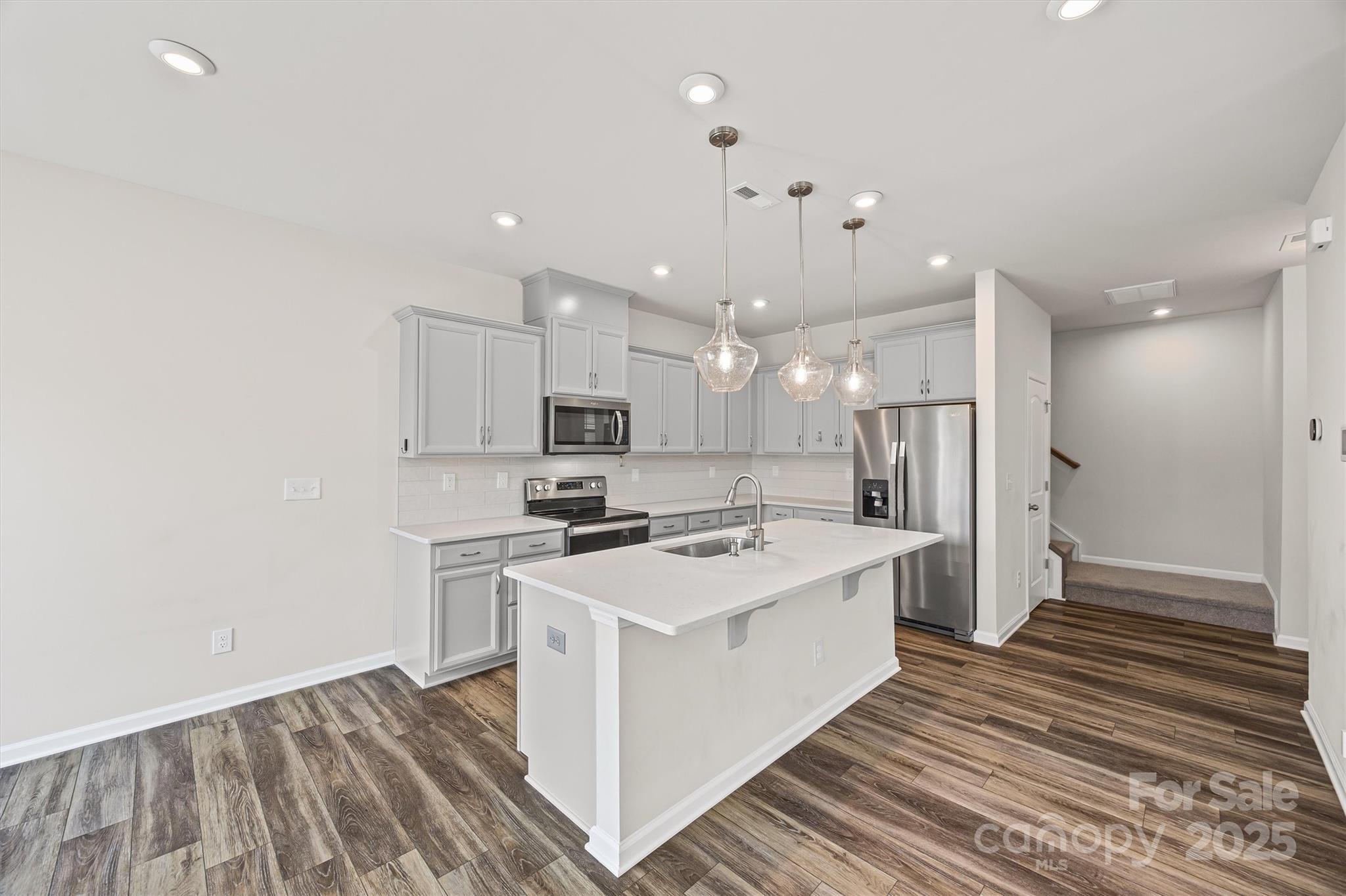 5635 De Vere Drive