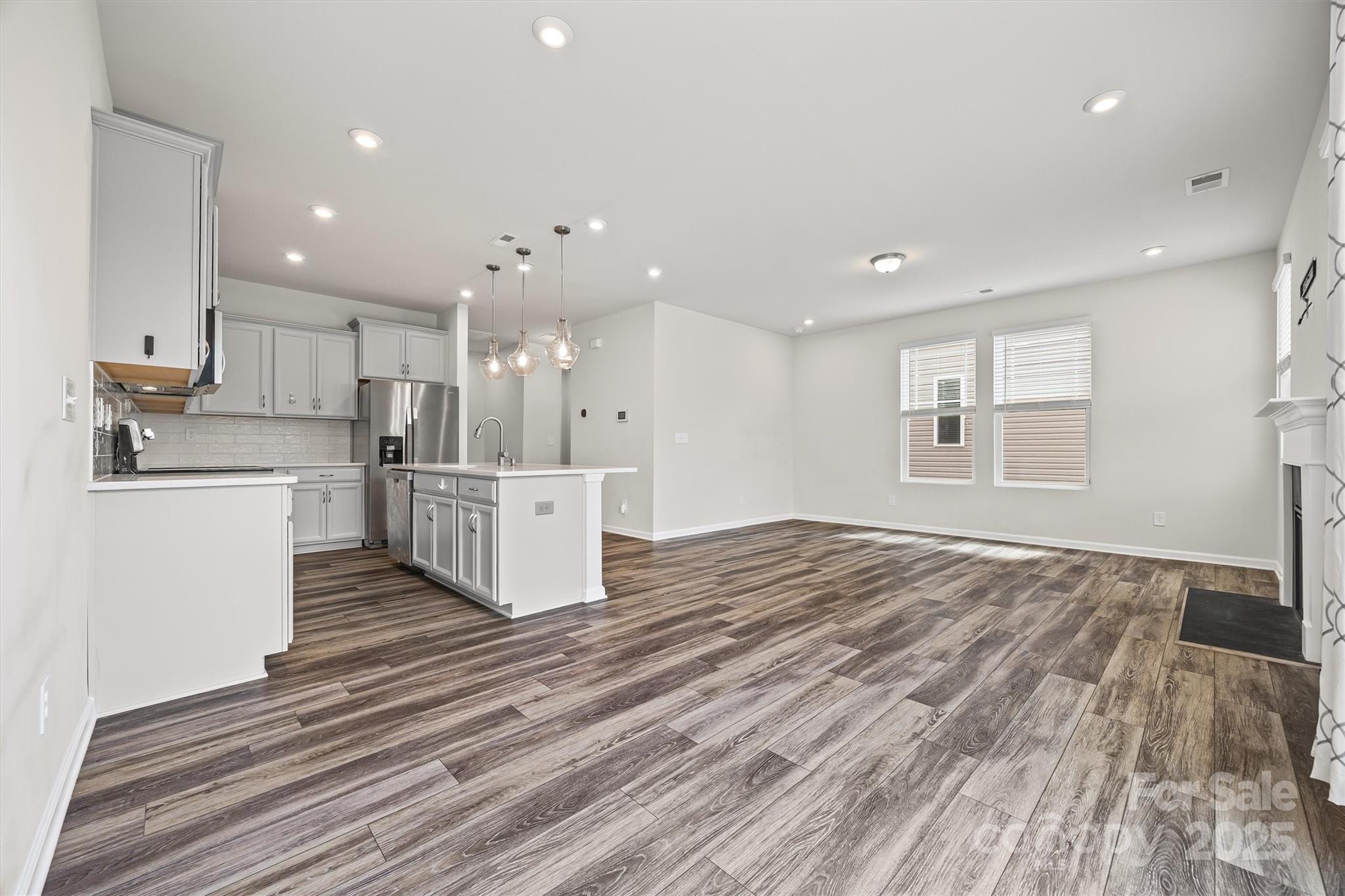 5635 De Vere Drive