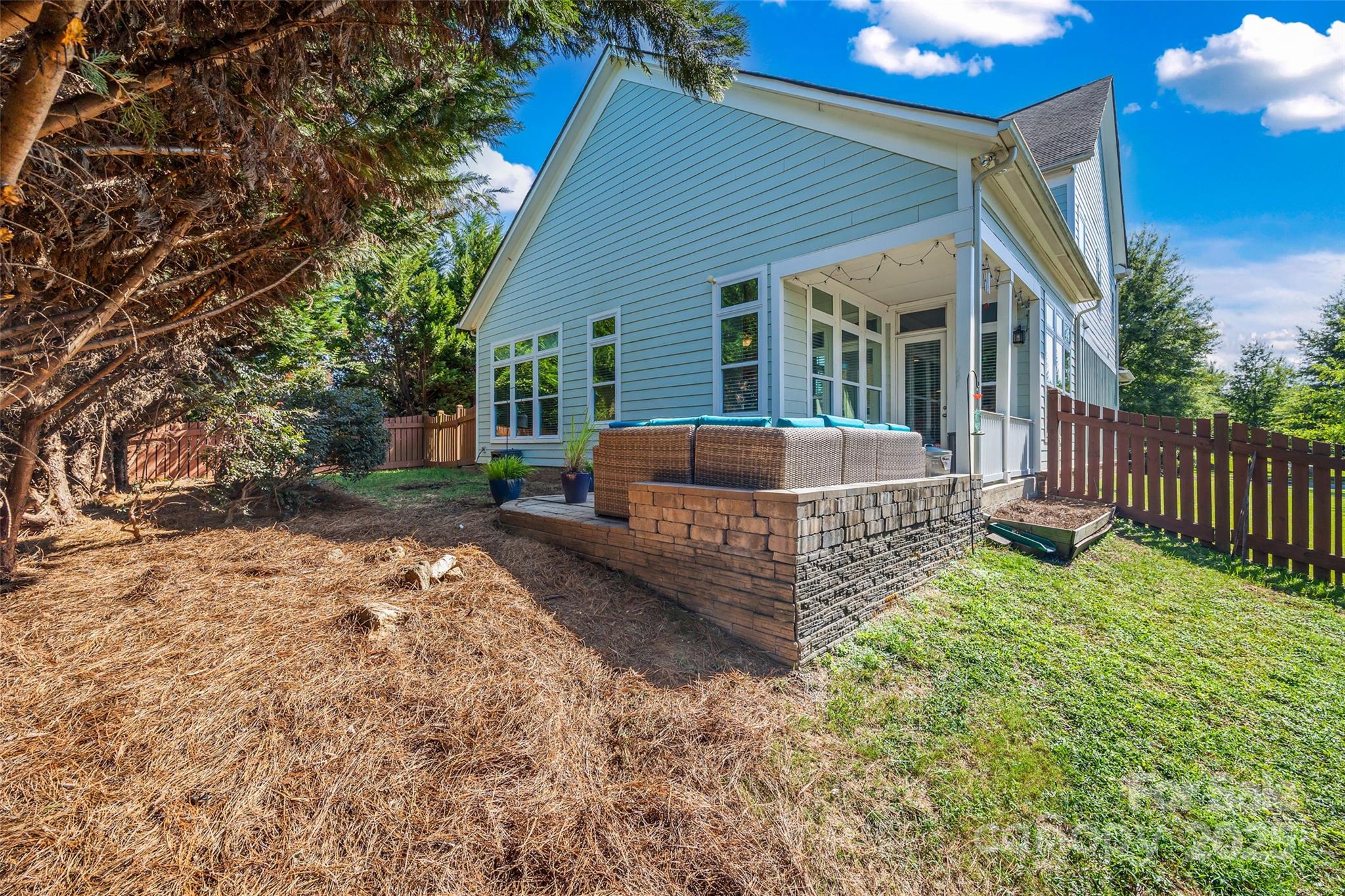 5212 Meadowcroft Way