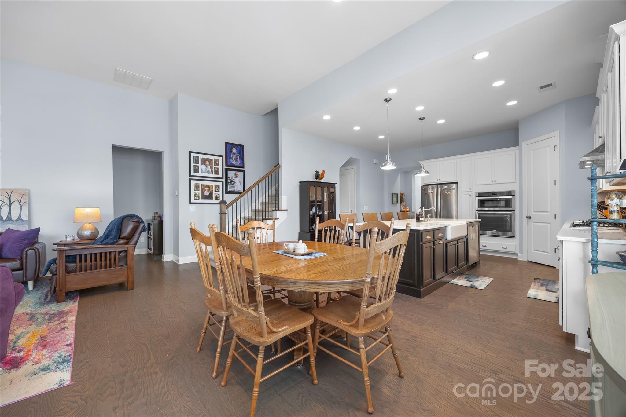 5212 Meadowcroft Way