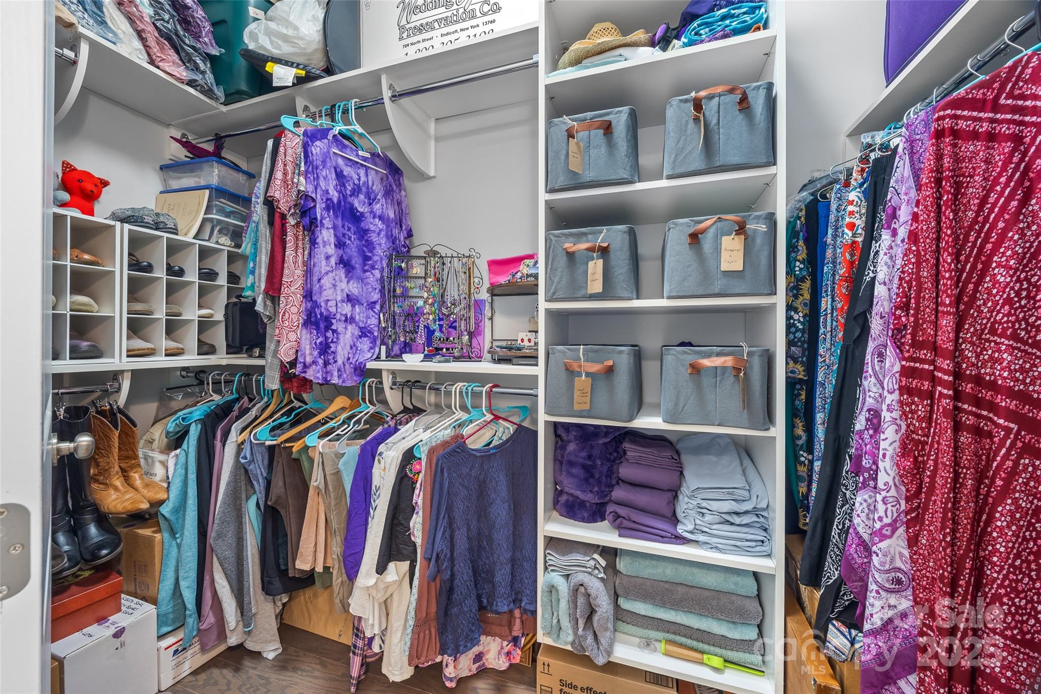 5212 Meadowcroft Way