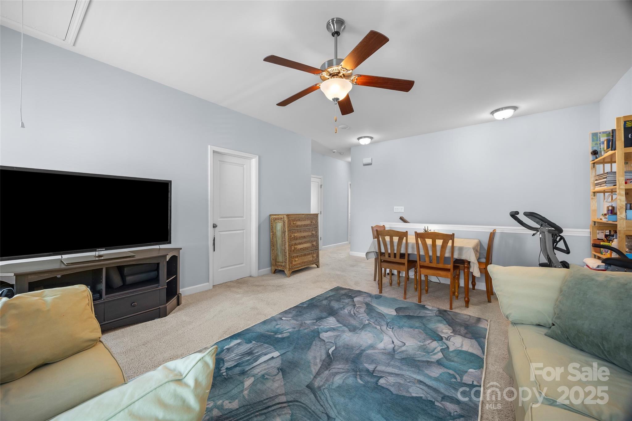 5212 Meadowcroft Way