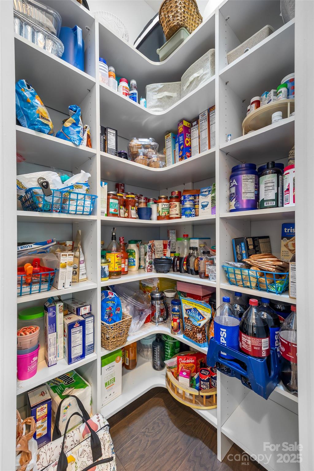 5212 Meadowcroft Way