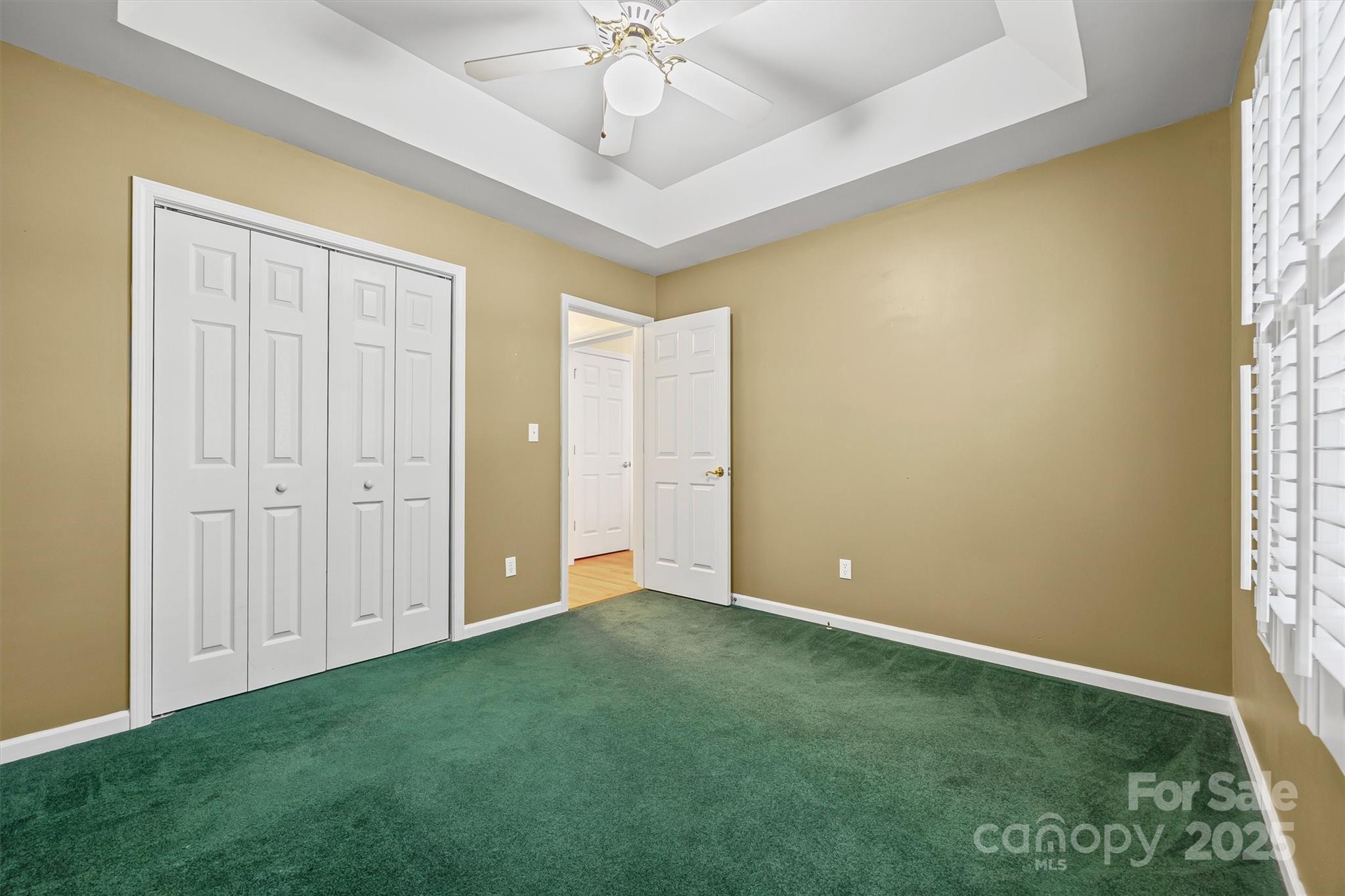 1482 White Hall Place