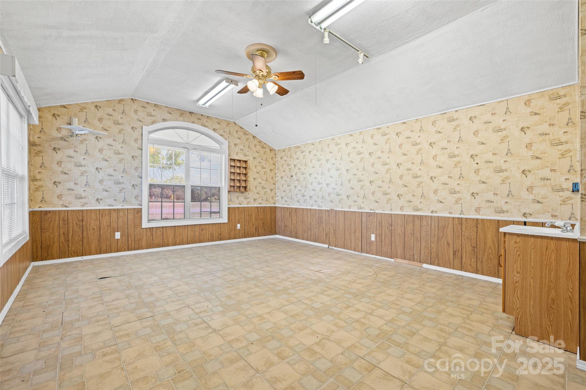 15615 Smith Boyd Road