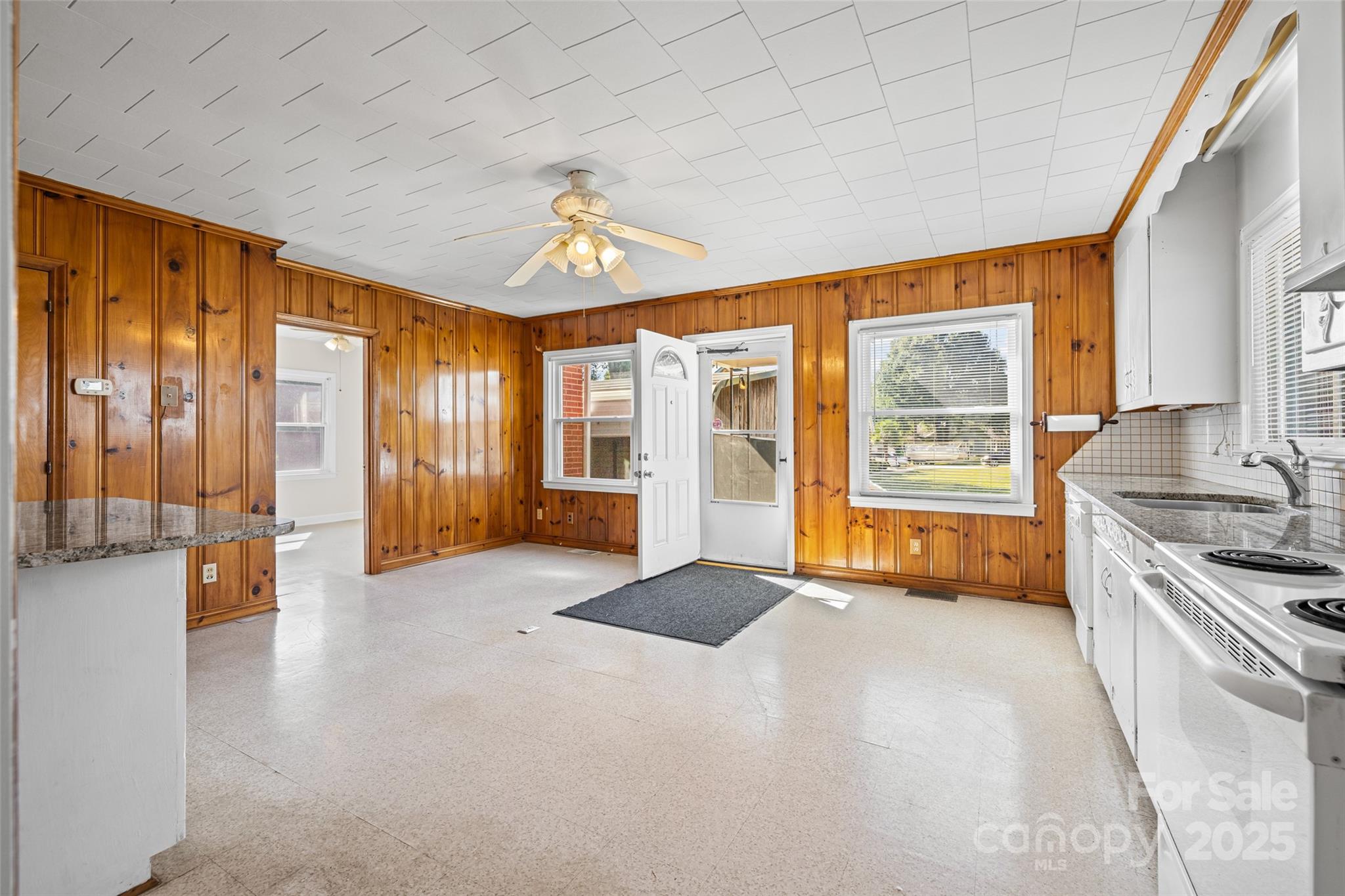 15615 Smith Boyd Road