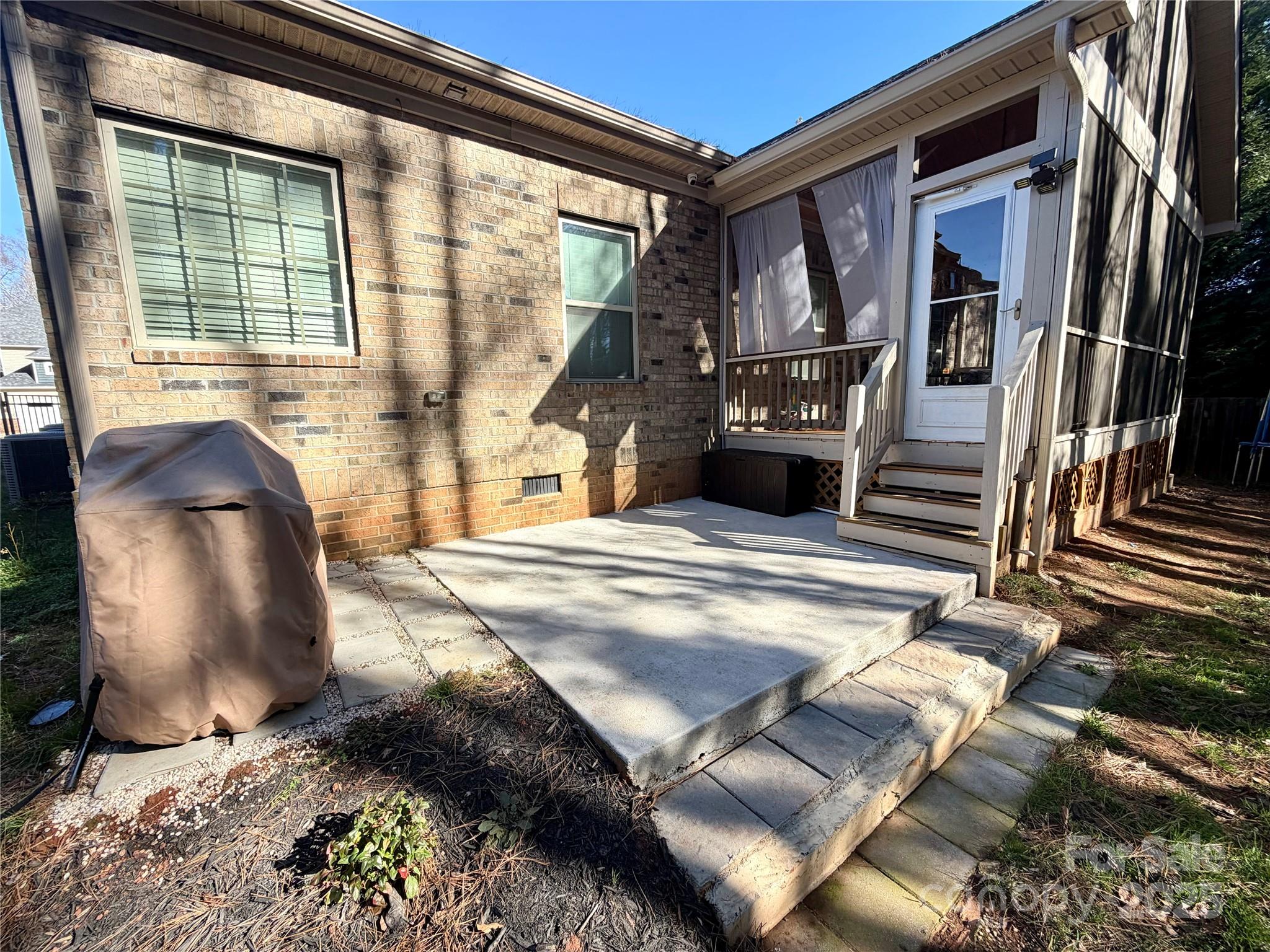 121 Misty Woods Drive