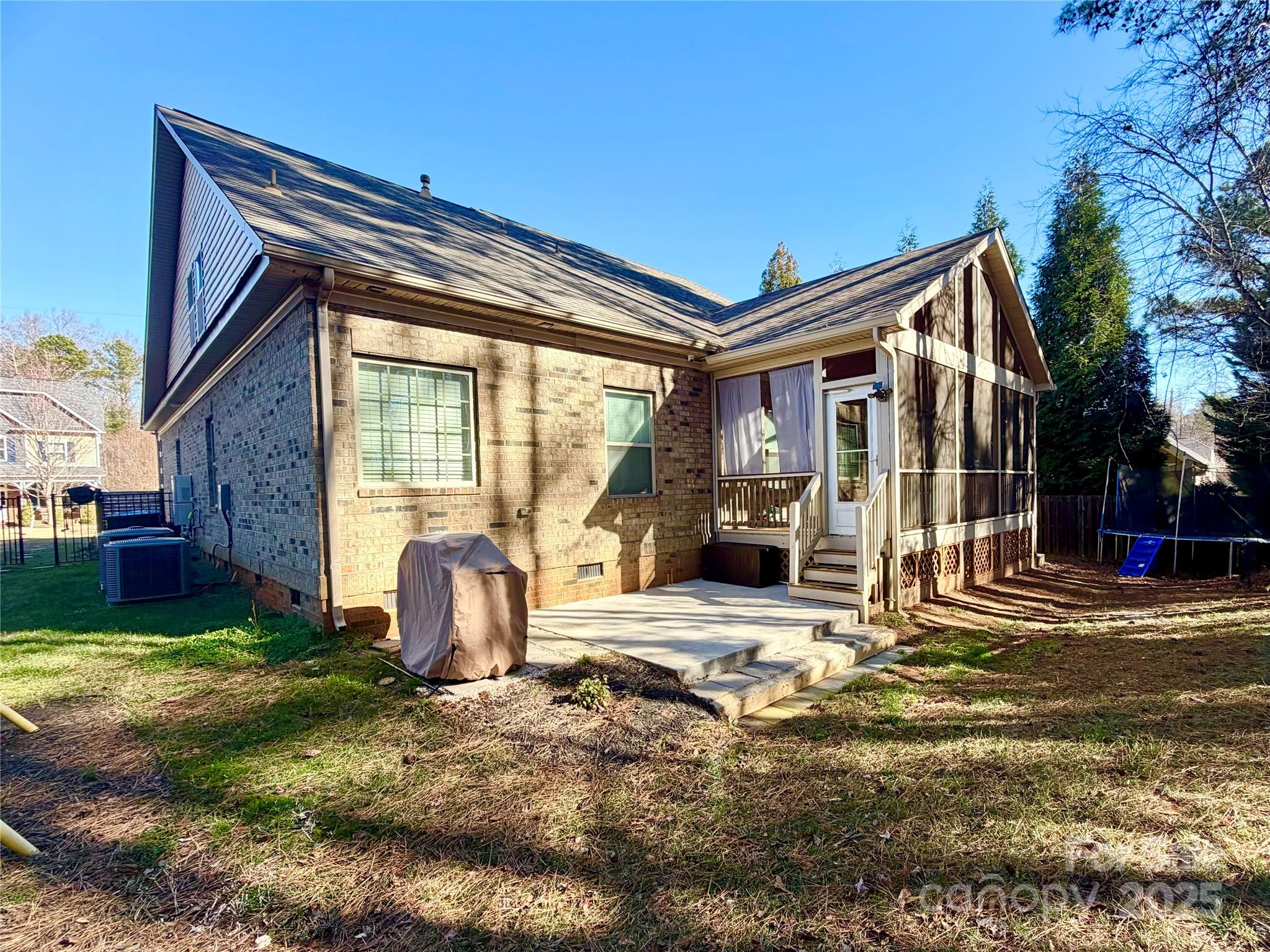 121 Misty Woods Drive