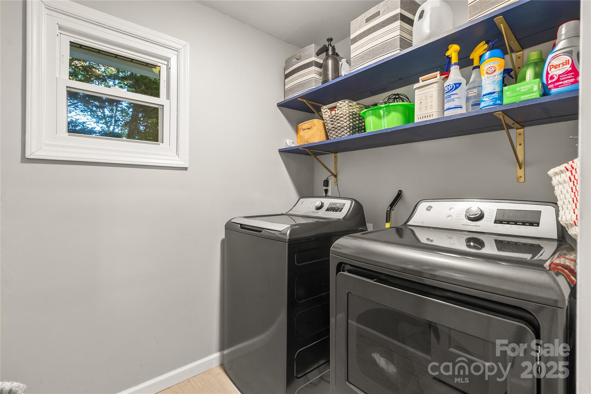 2409 Woodleigh Drive