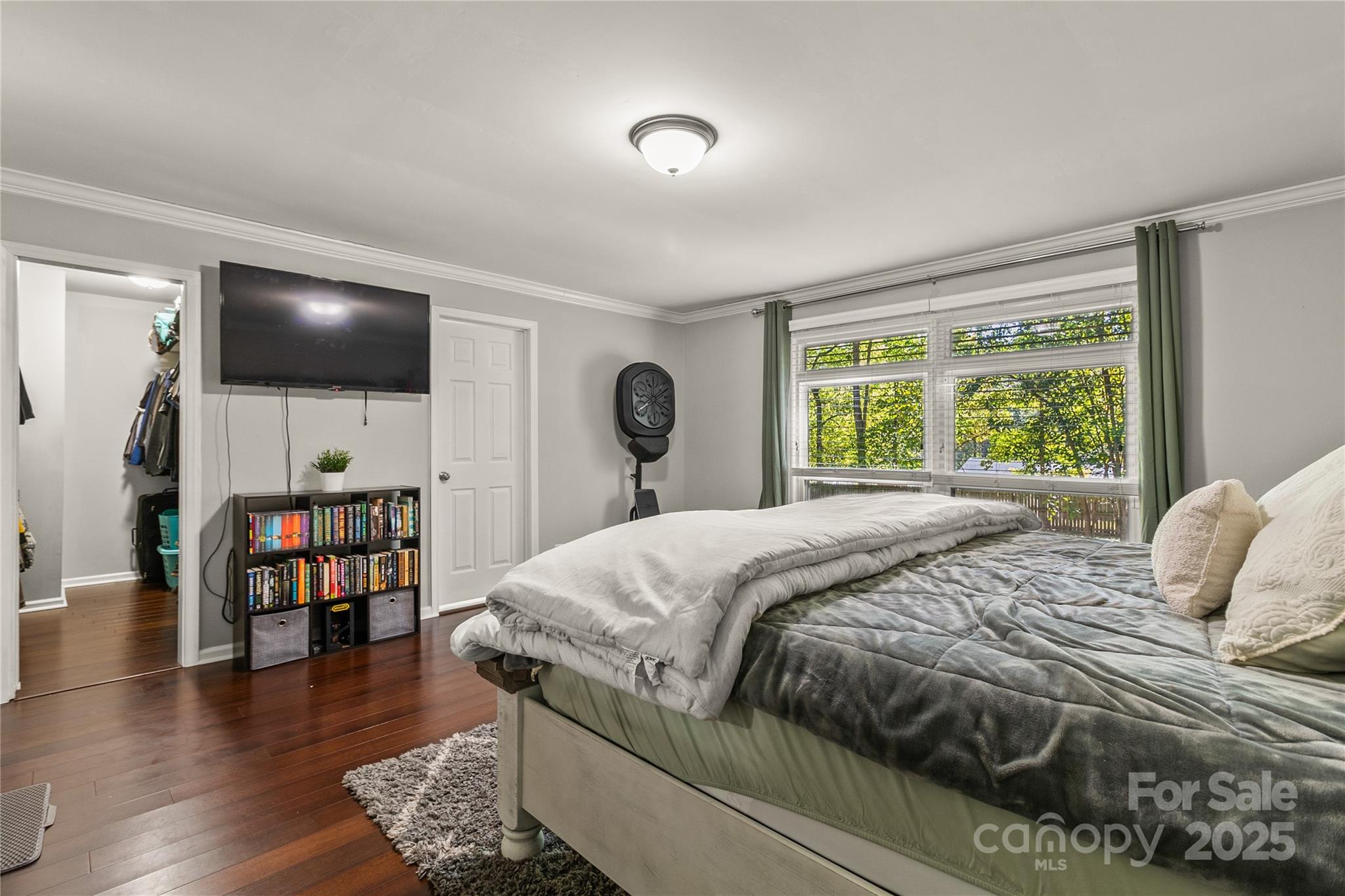 2409 Woodleigh Drive