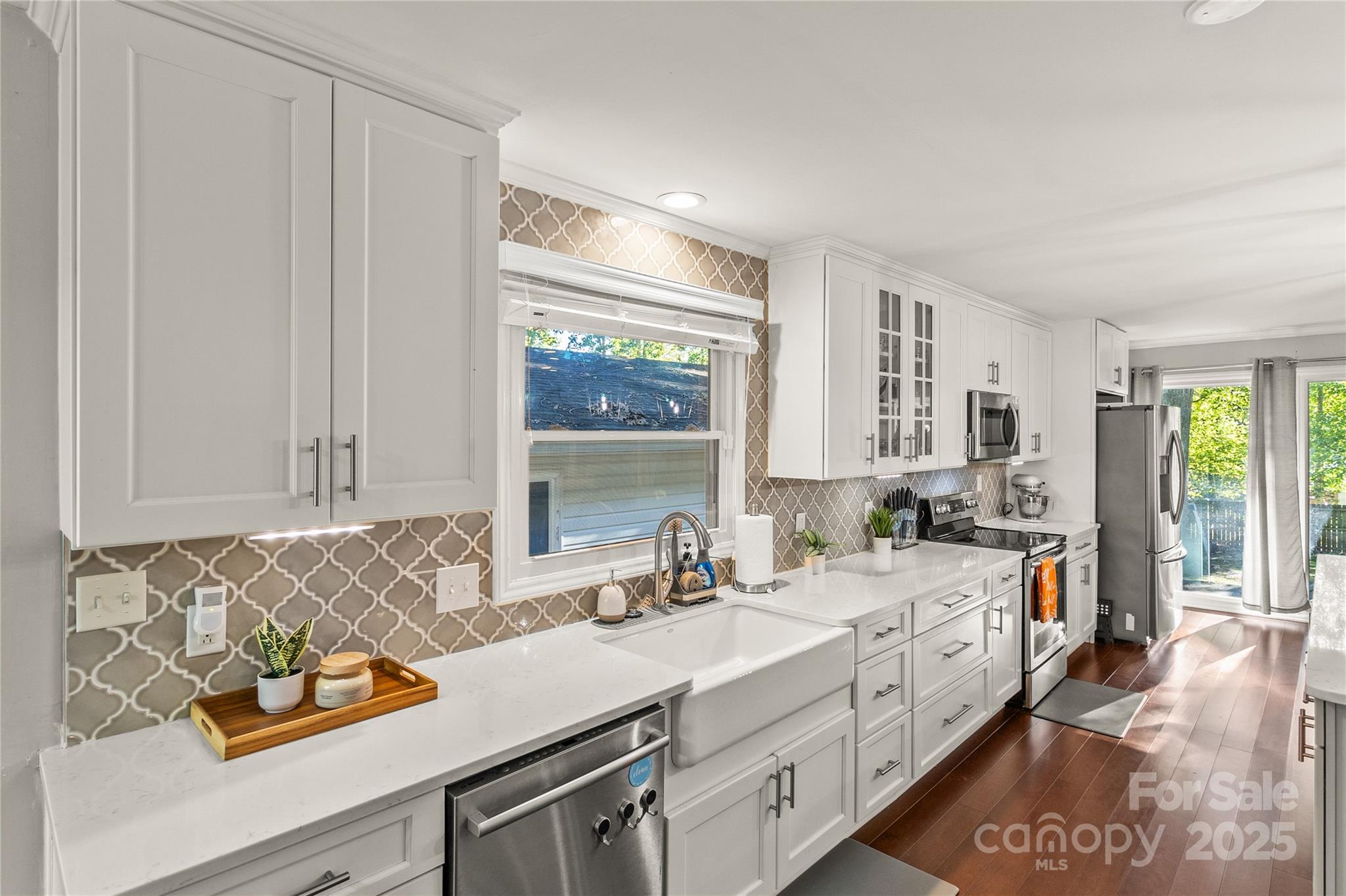 2409 Woodleigh Drive