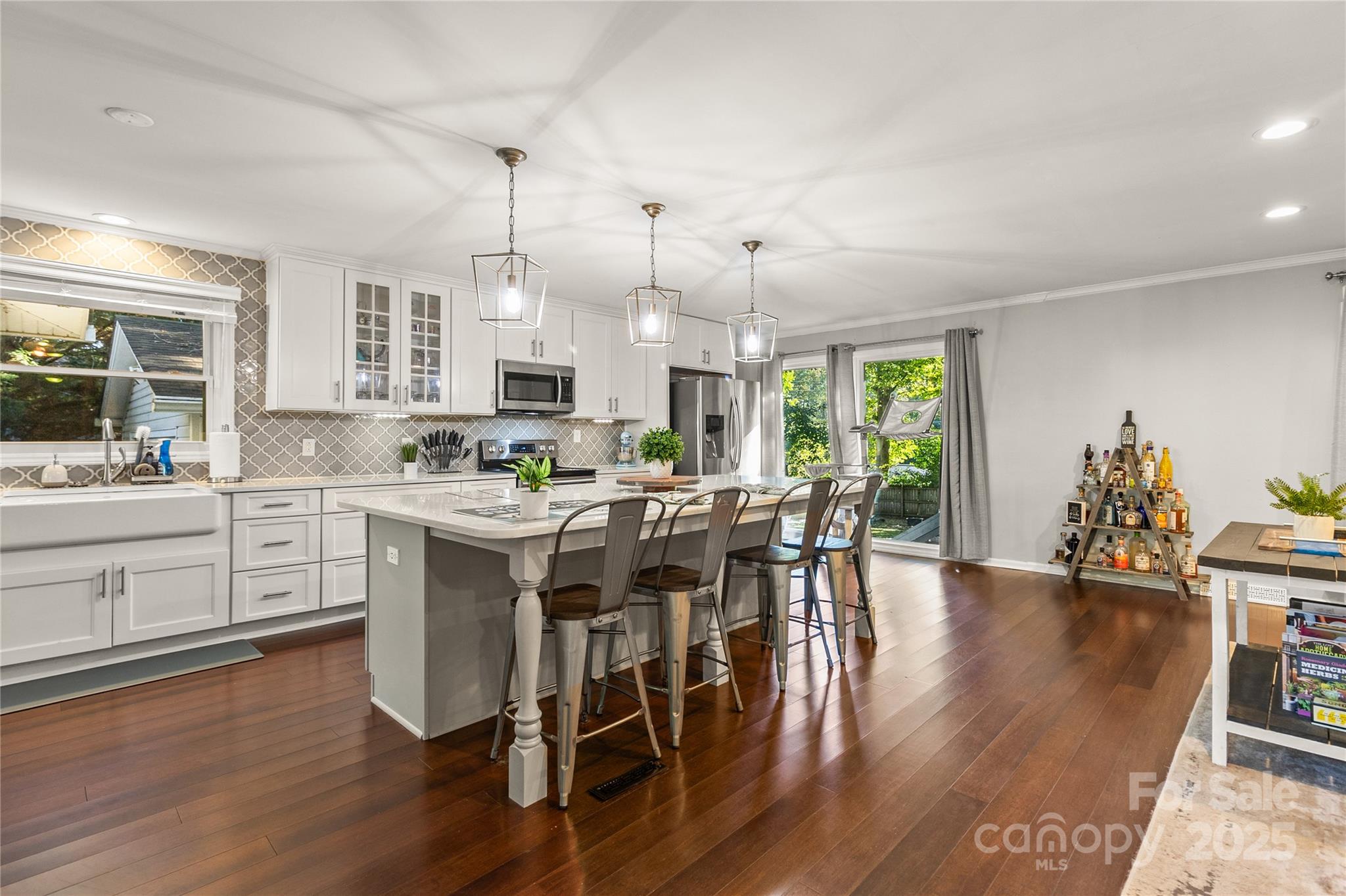 2409 Woodleigh Drive