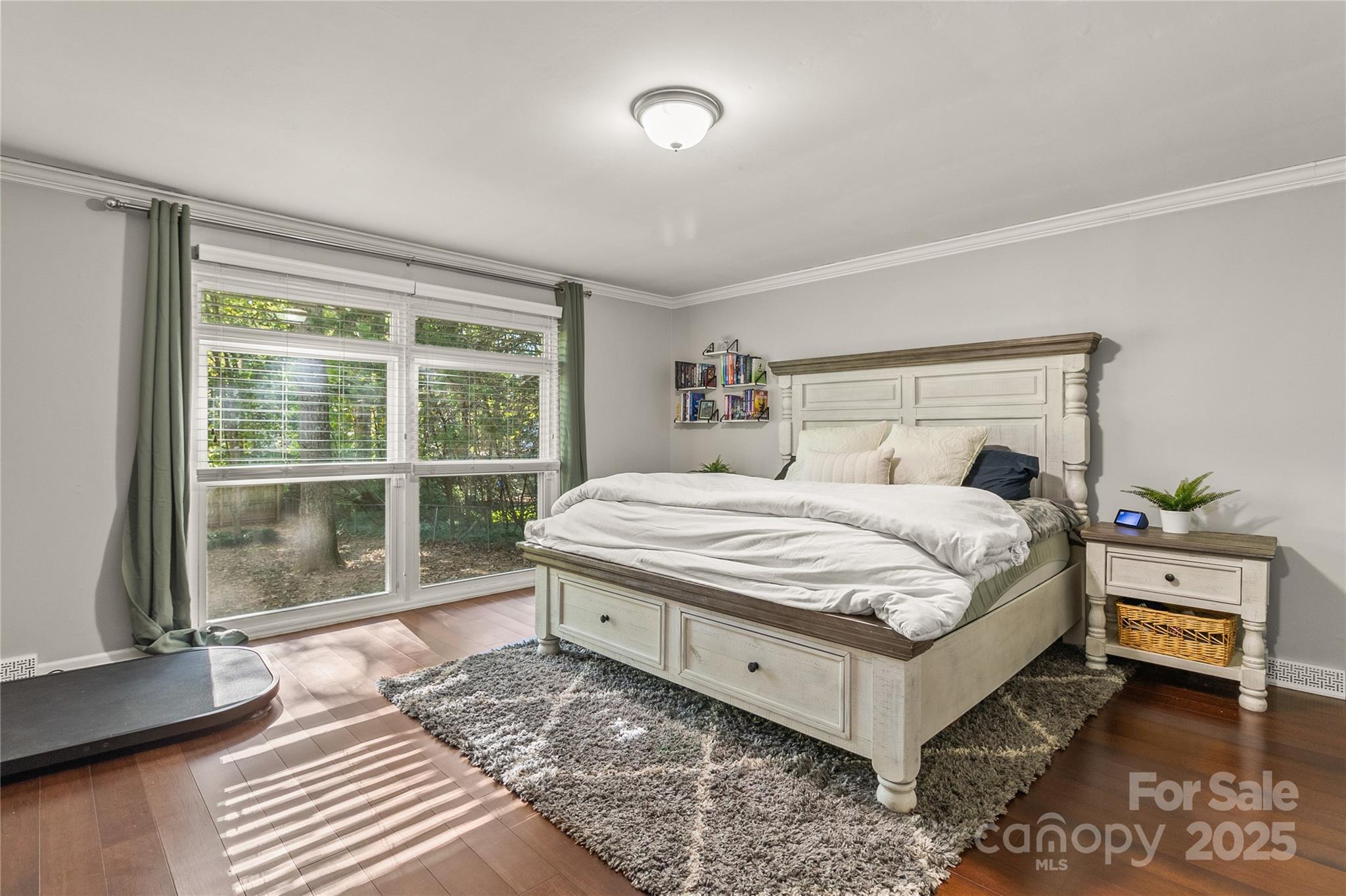 2409 Woodleigh Drive