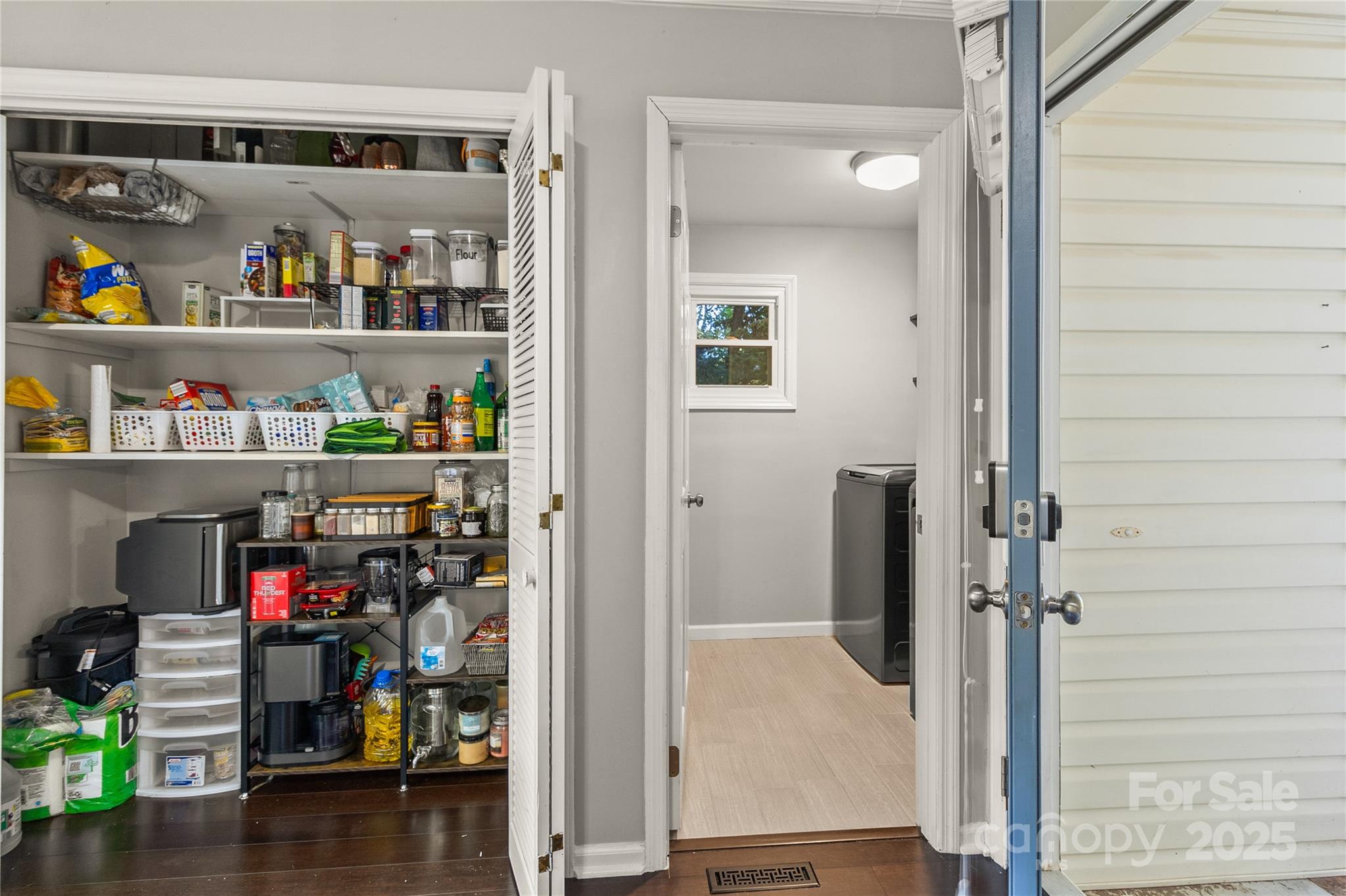 2409 Woodleigh Drive