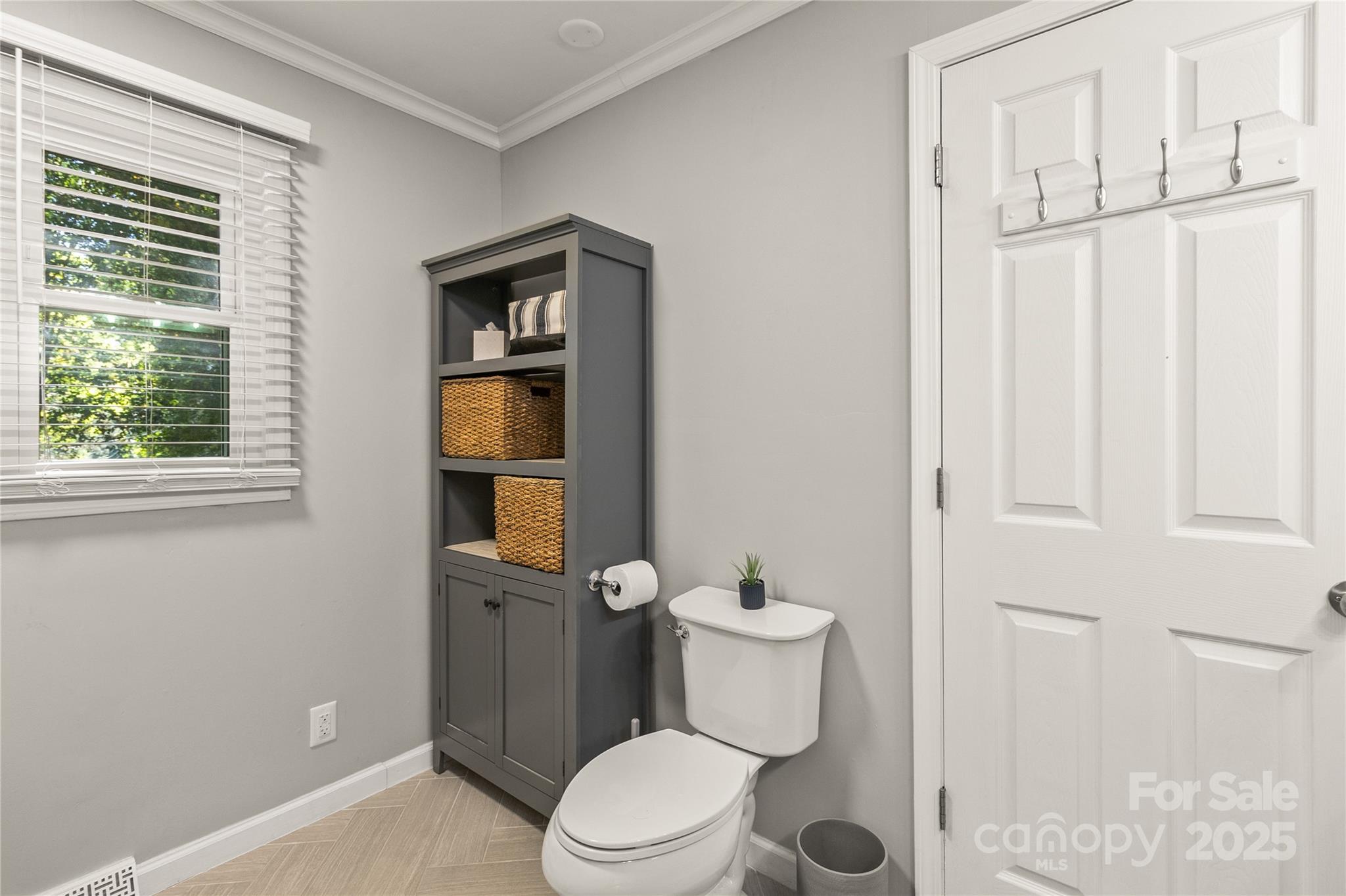 2409 Woodleigh Drive