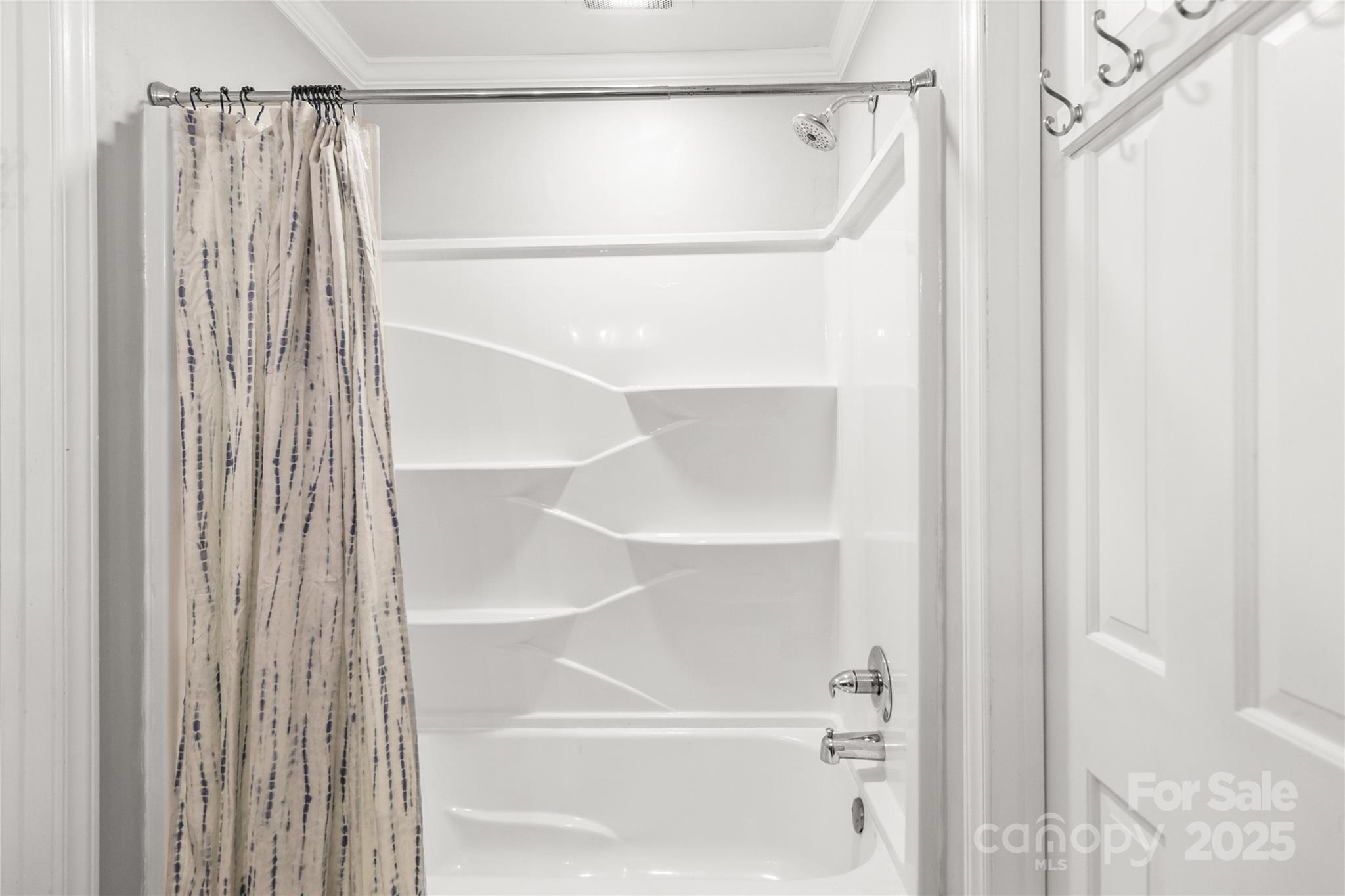 2409 Woodleigh Drive