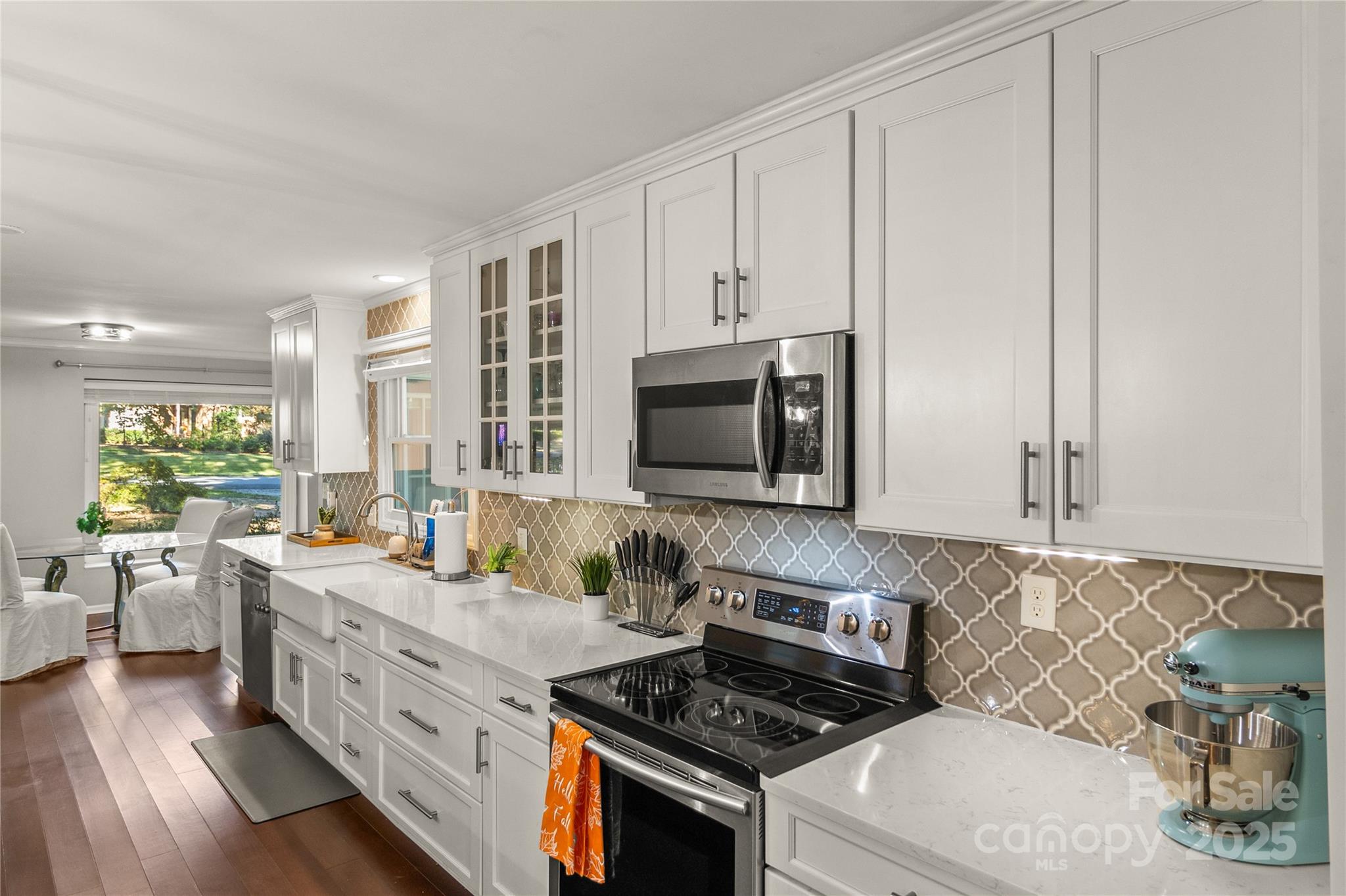 2409 Woodleigh Drive