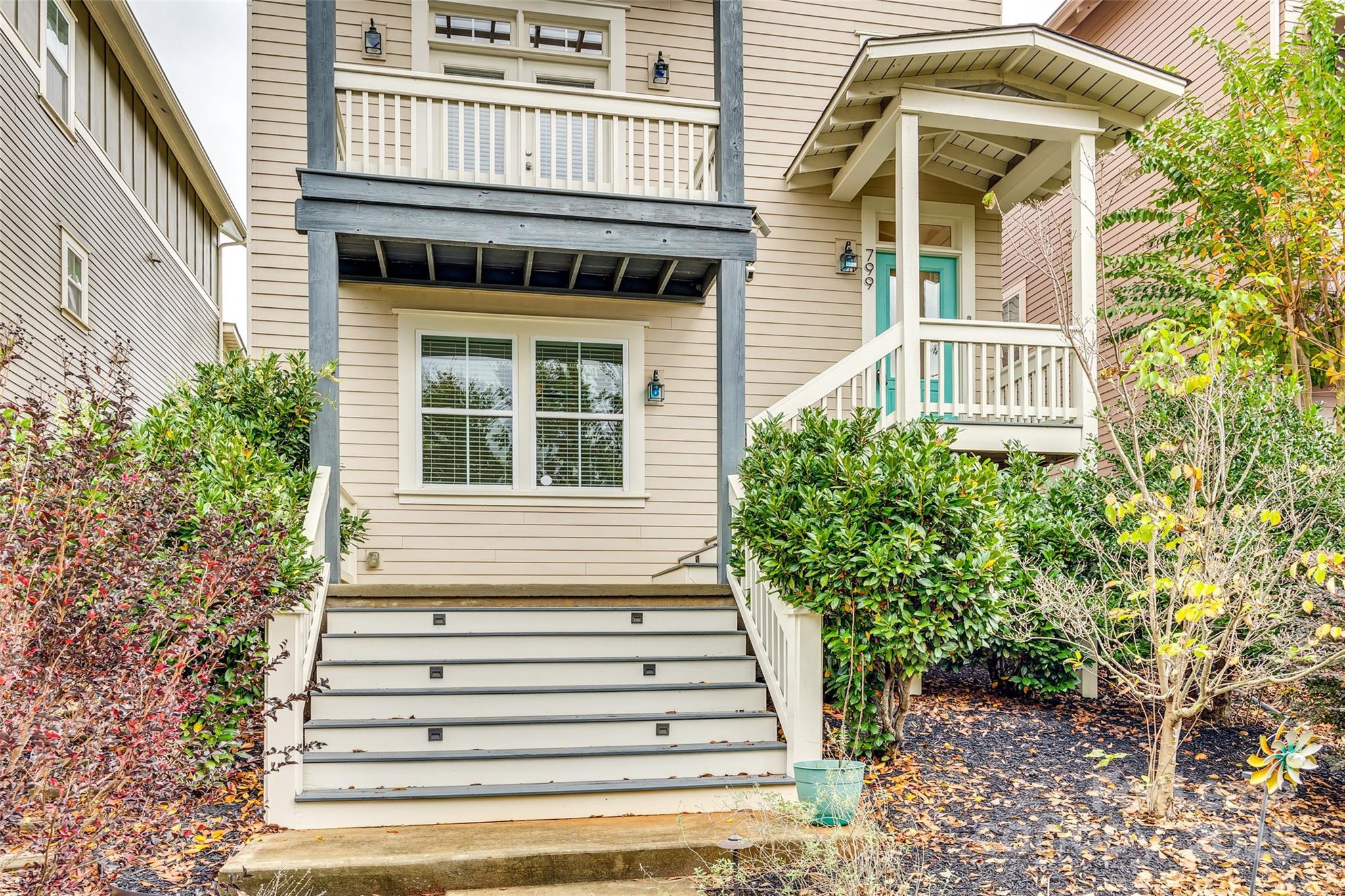 799 Herrons Ferry Road