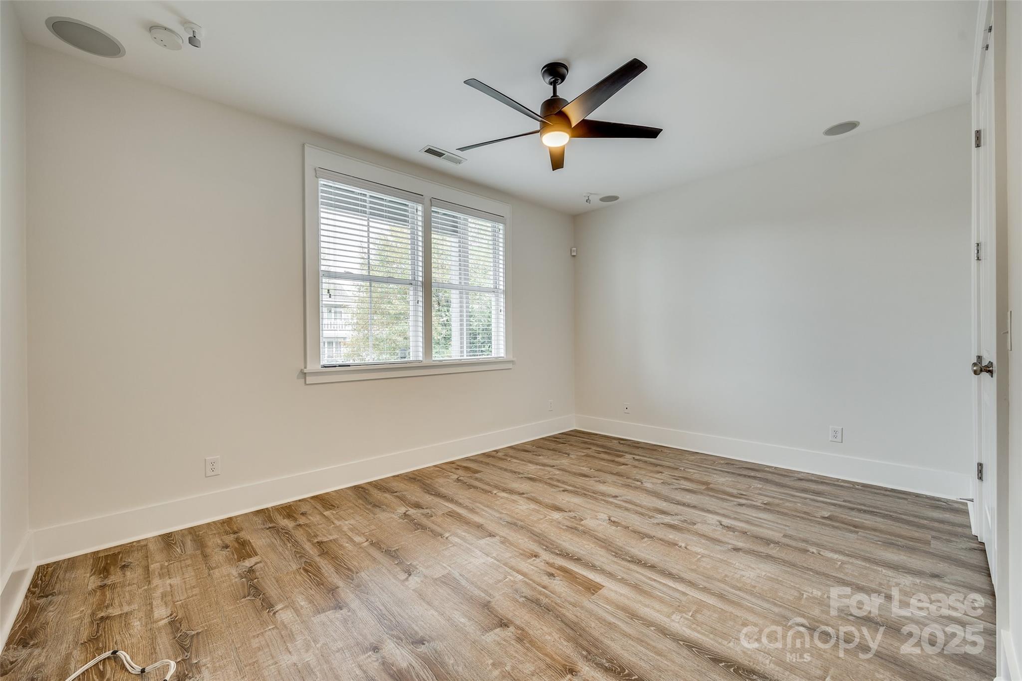 799 Herrons Ferry Road