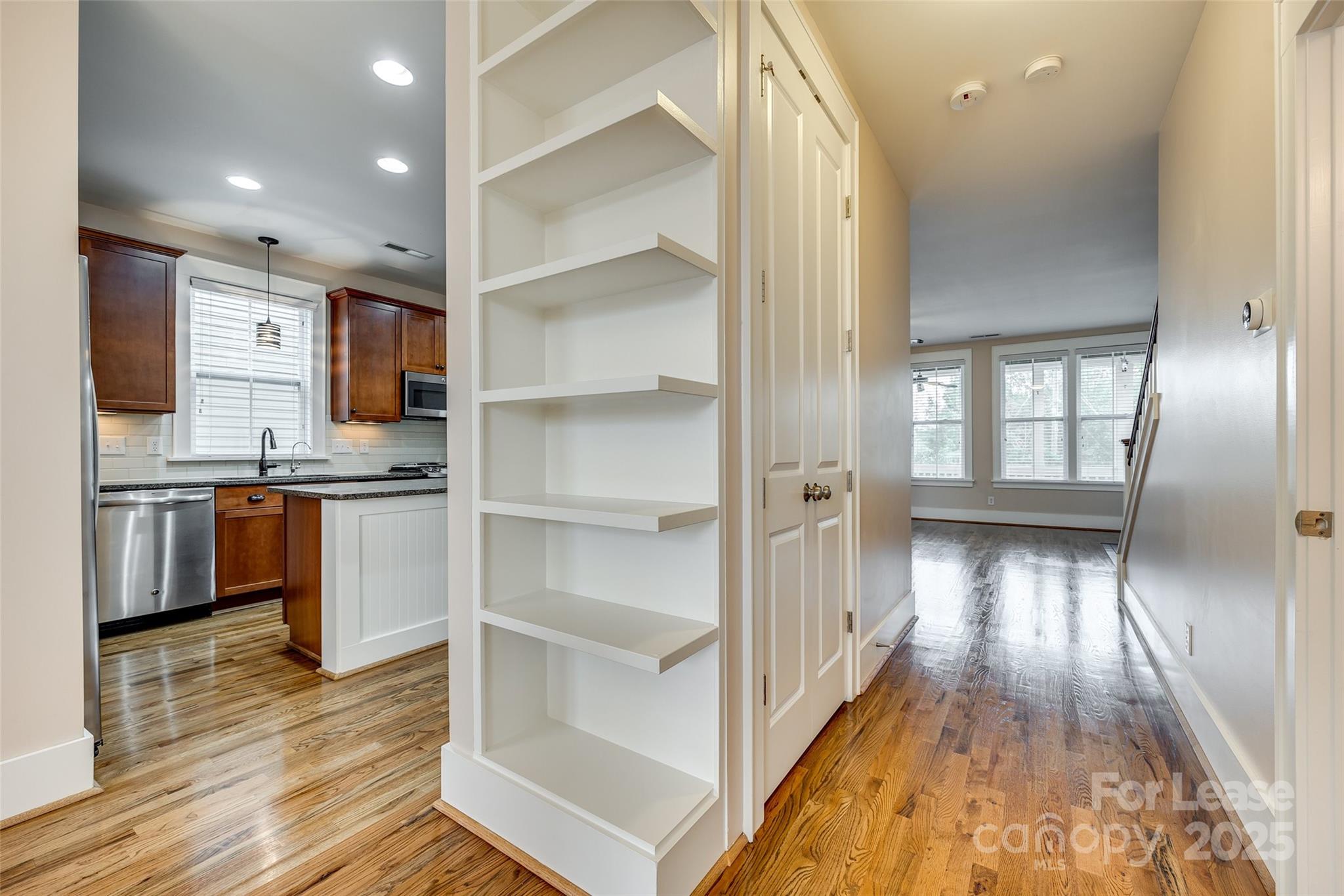 799 Herrons Ferry Road