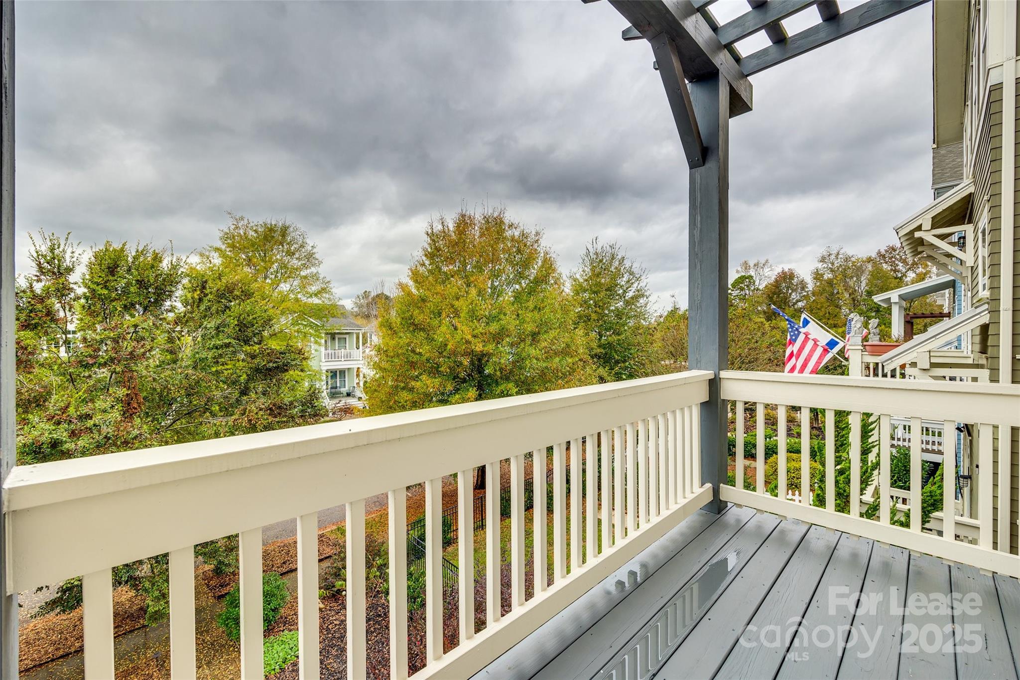 799 Herrons Ferry Road