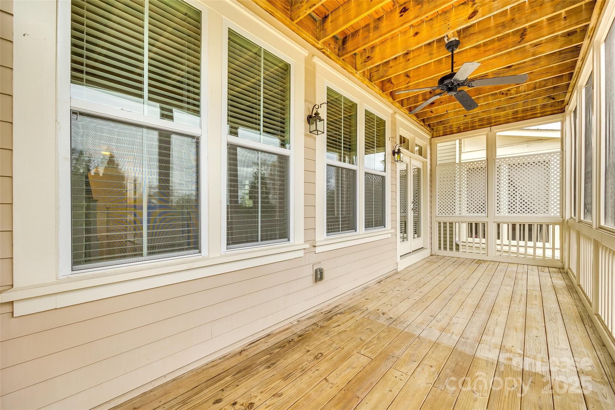 799 Herrons Ferry Road
