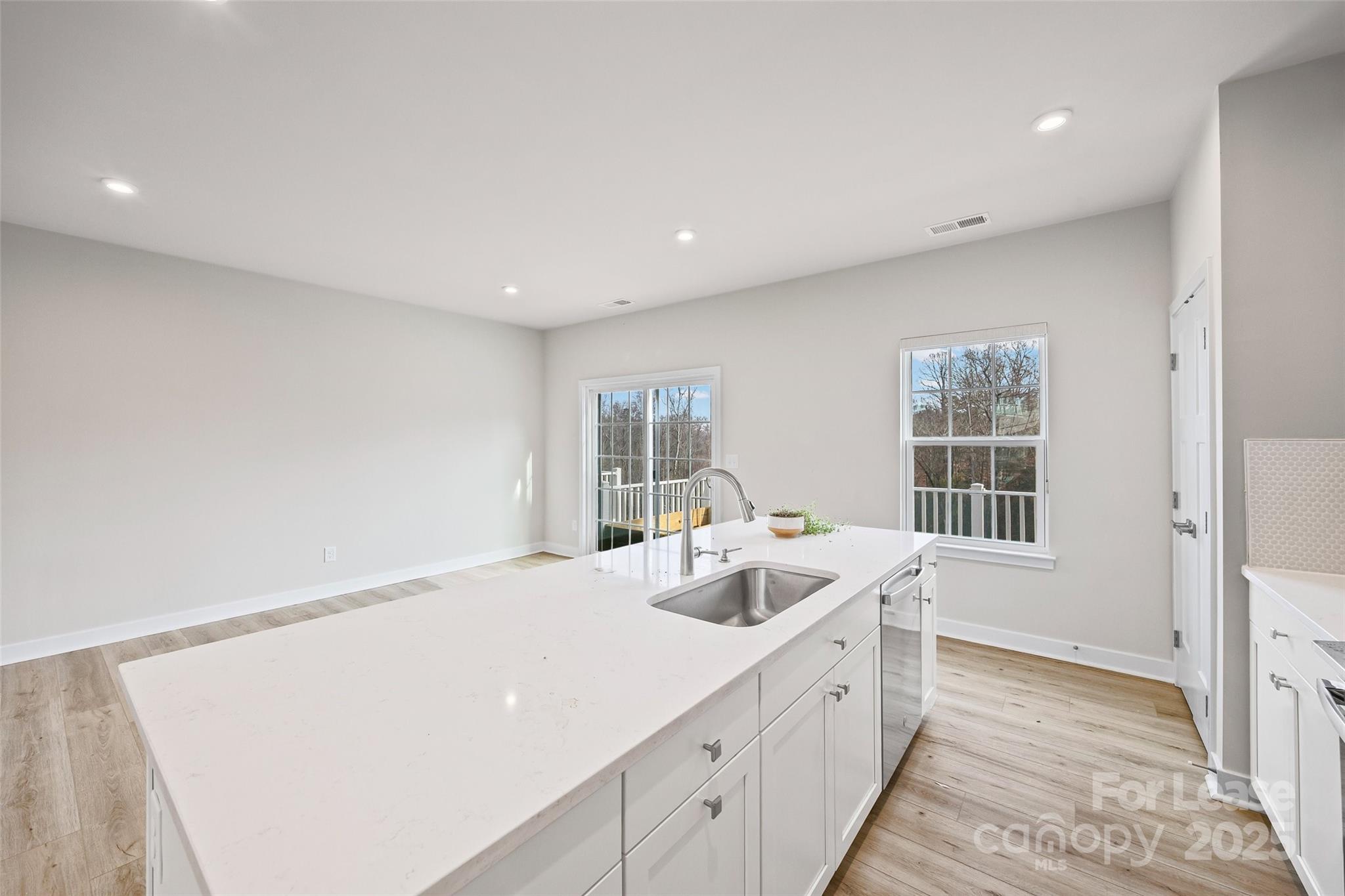 332 Cramerton Mills Parkway