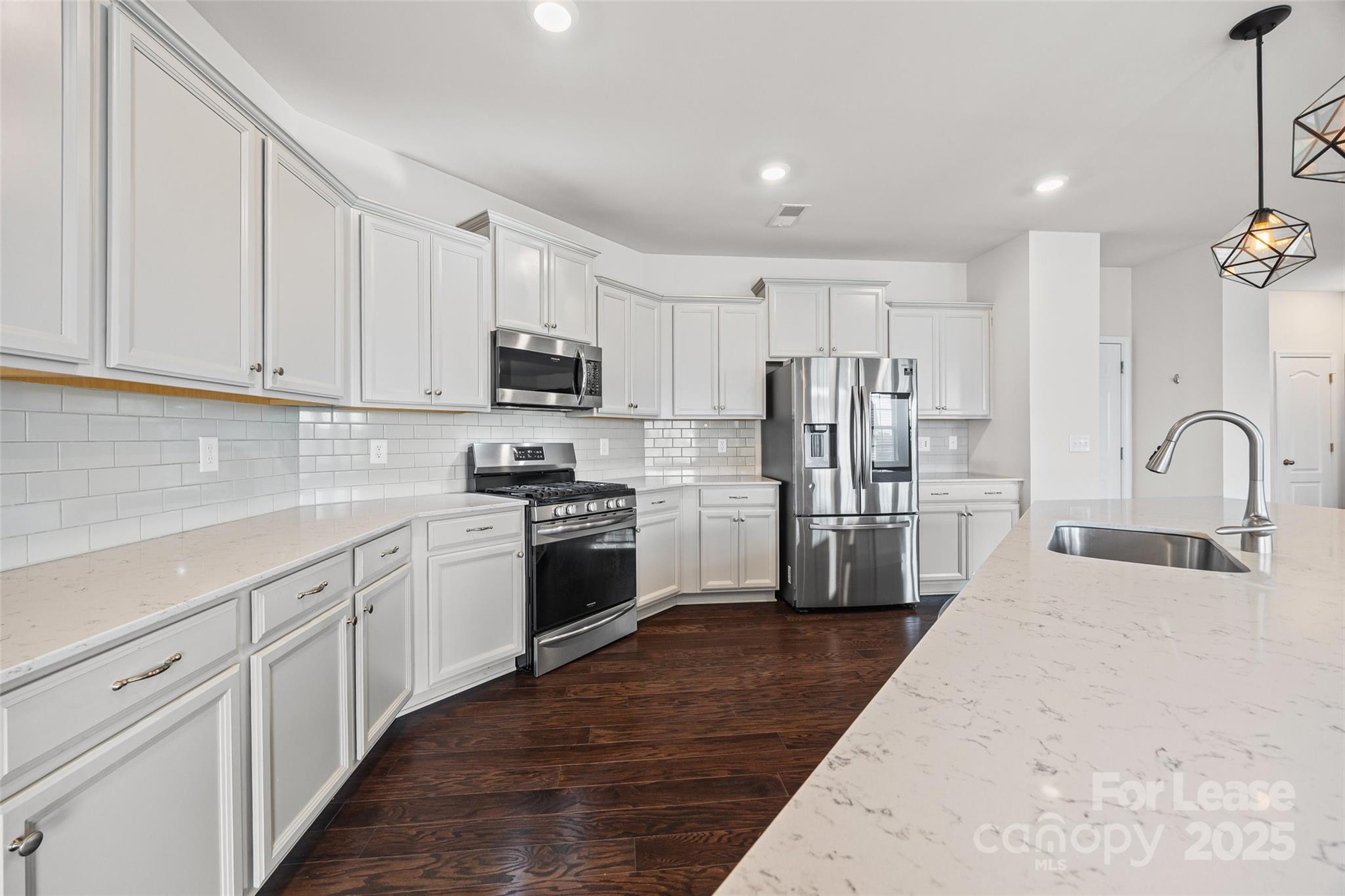 17124 Snug Harbor Road