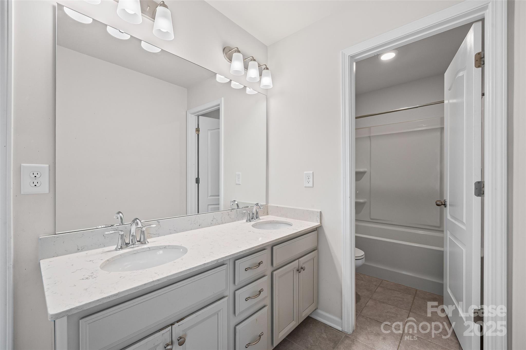 17124 Snug Harbor Road