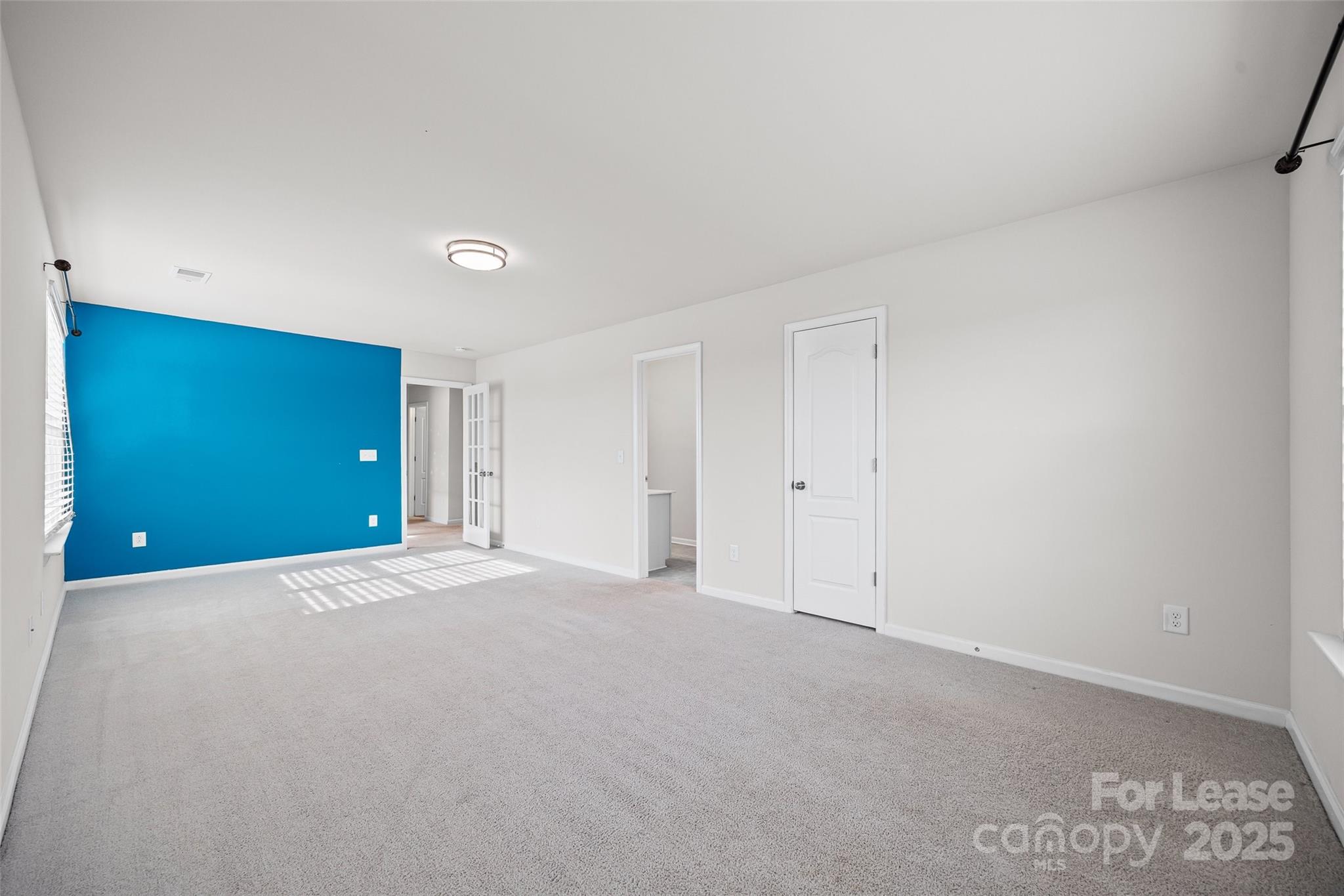 17124 Snug Harbor Road