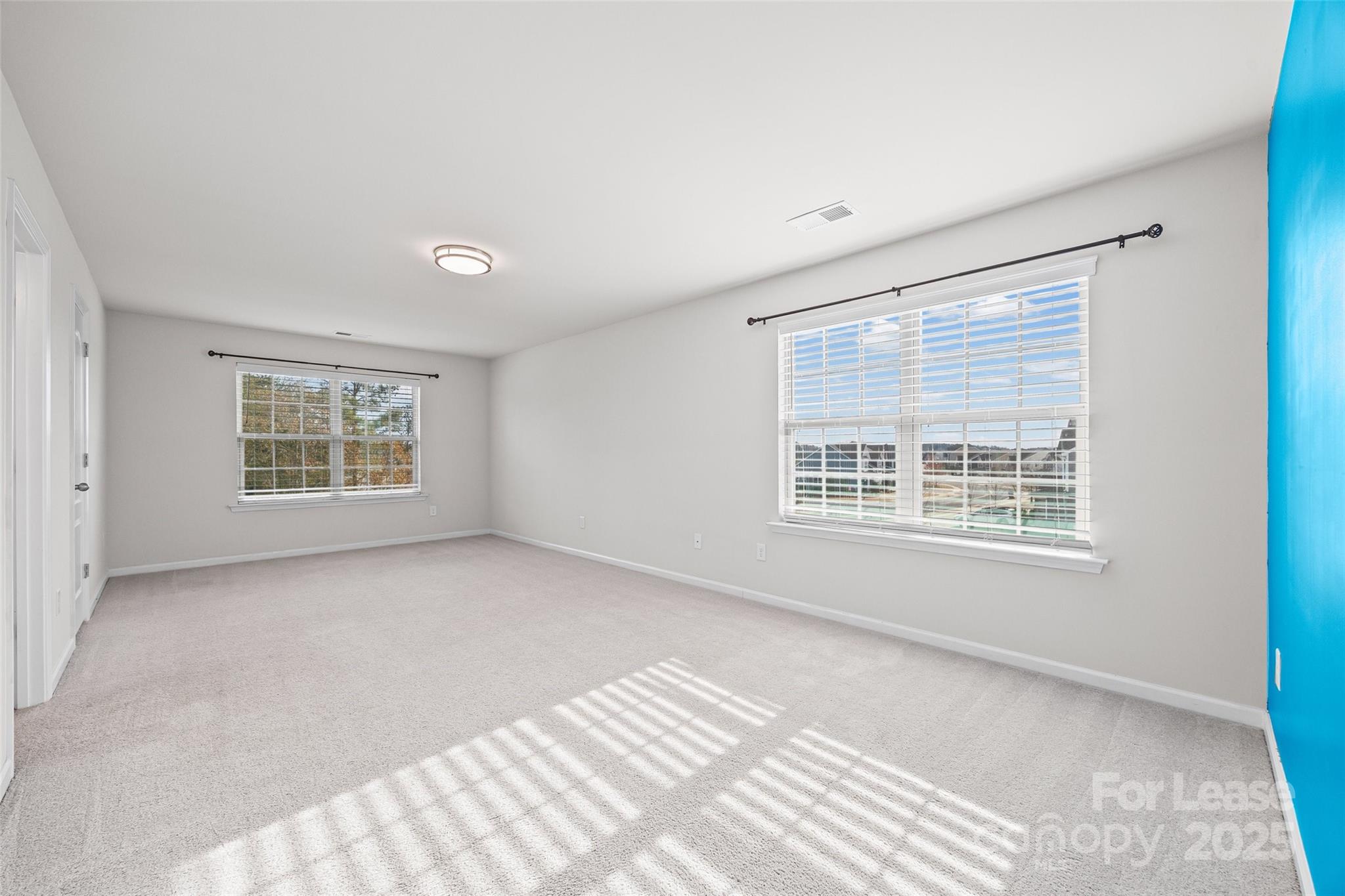 17124 Snug Harbor Road