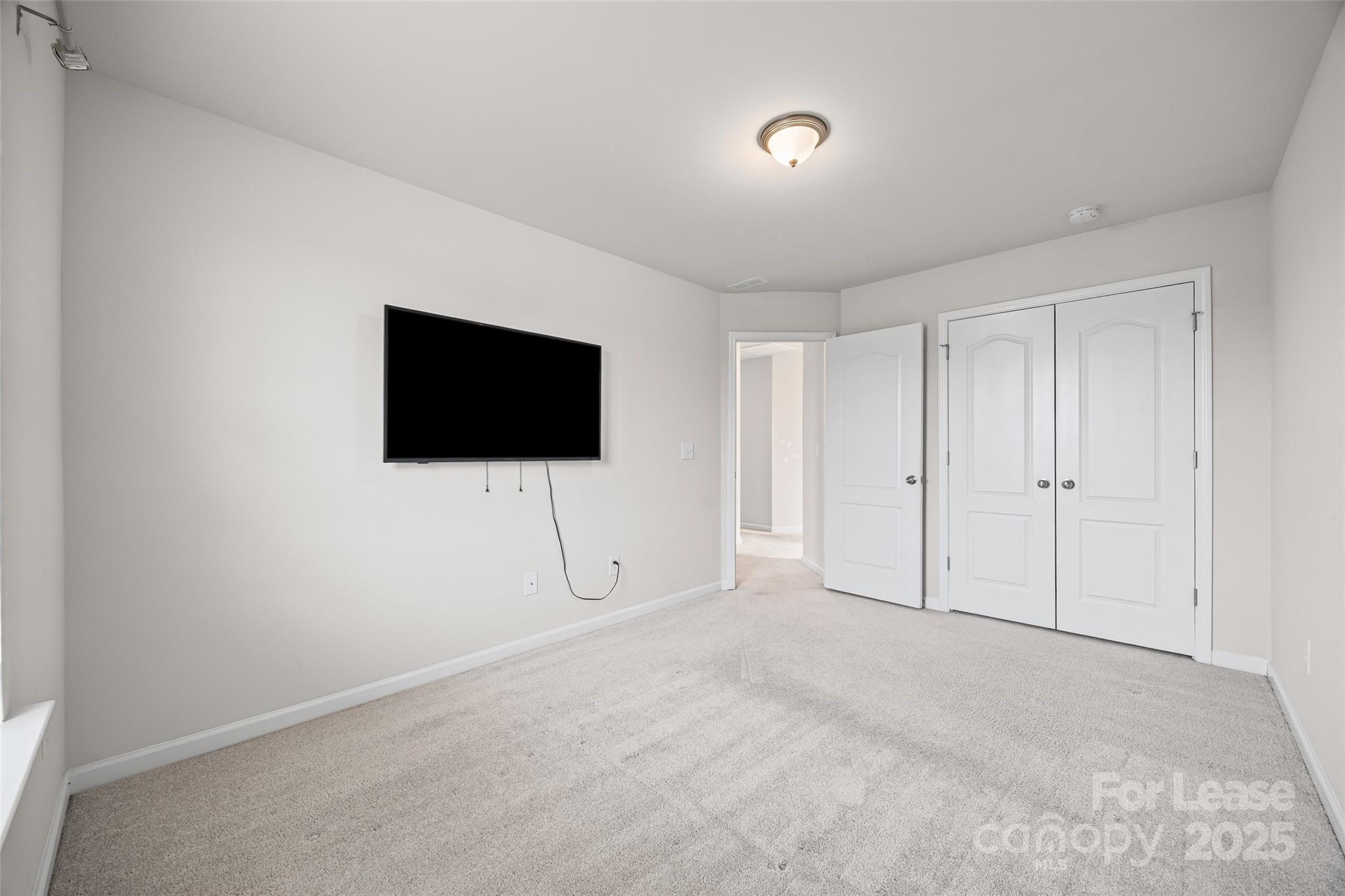 17124 Snug Harbor Road