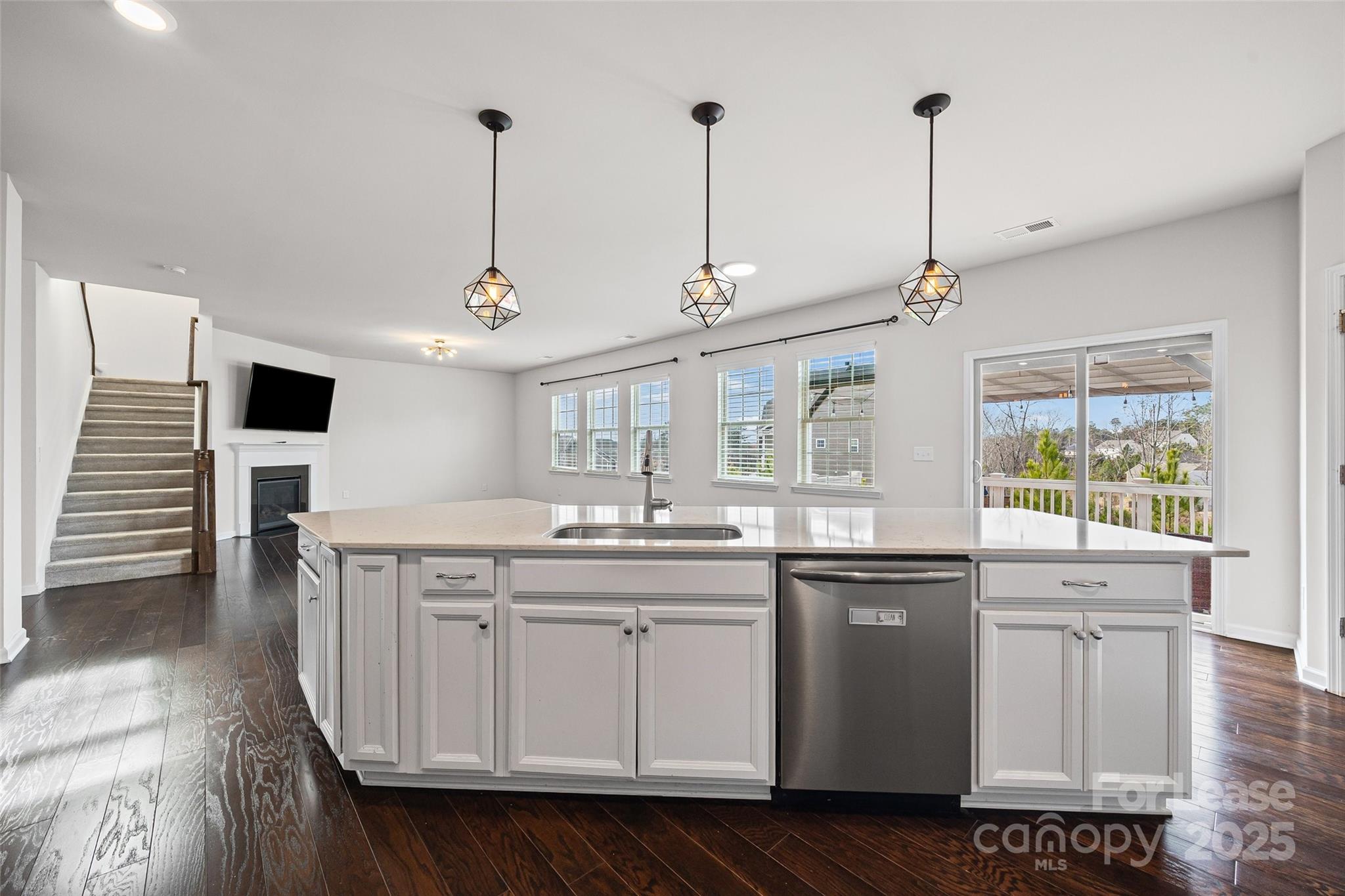 17124 Snug Harbor Road