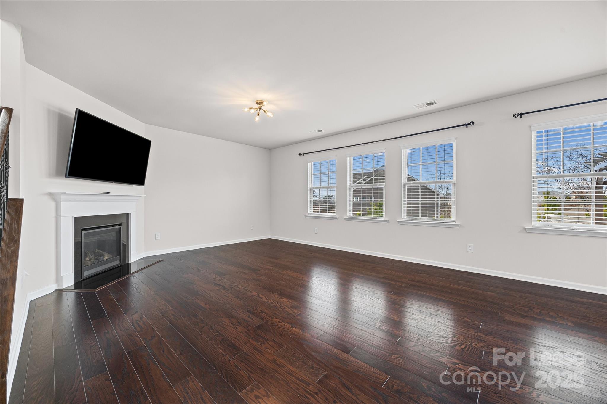 17124 Snug Harbor Road