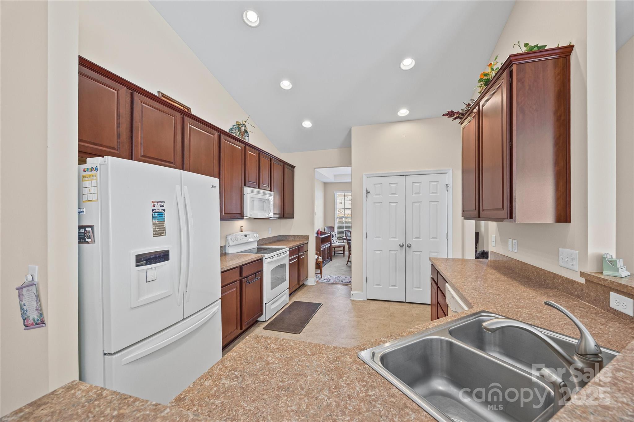 11911 Carolina Blossom Lane