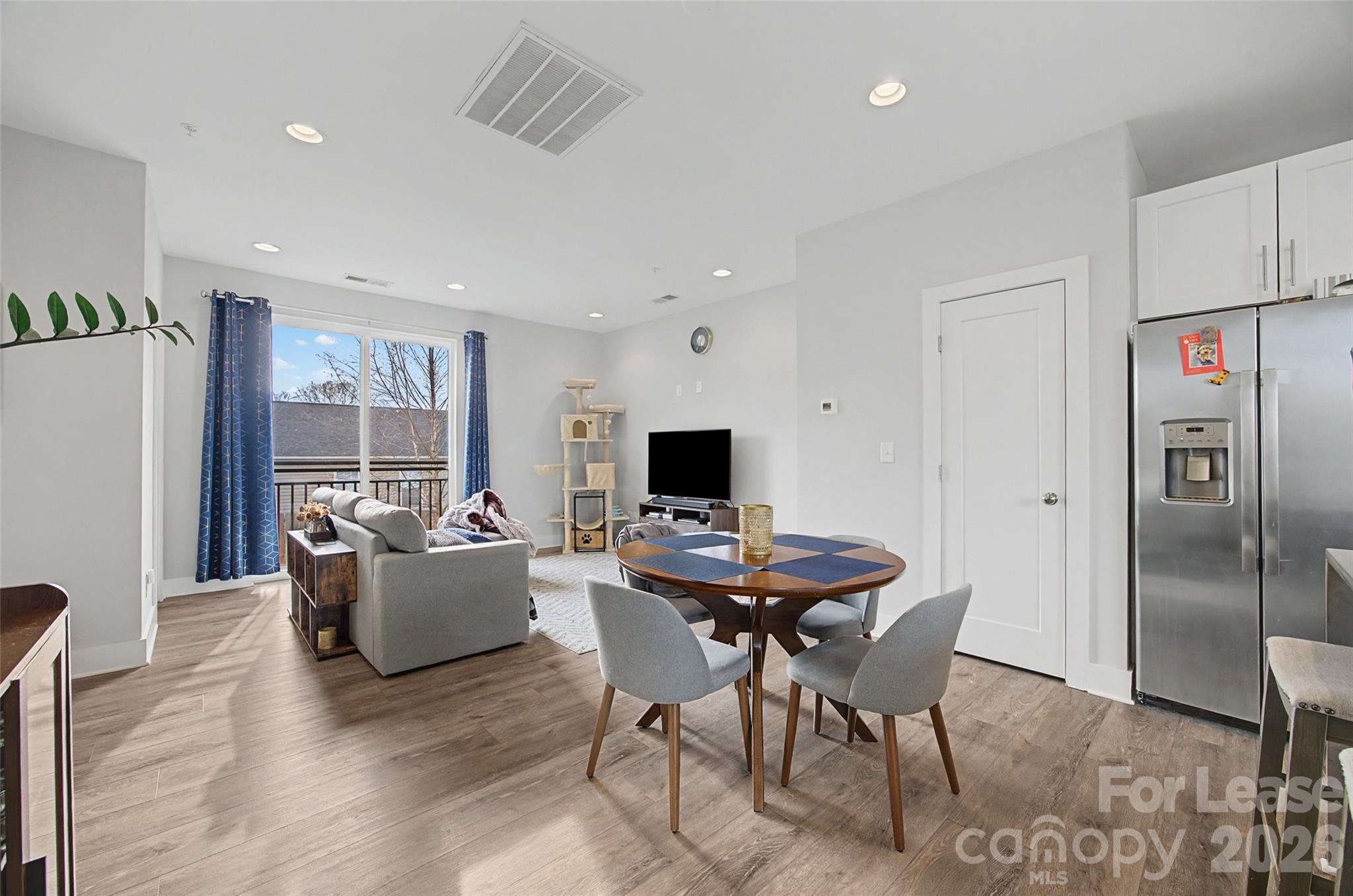 840 E 18th Street Unit: C