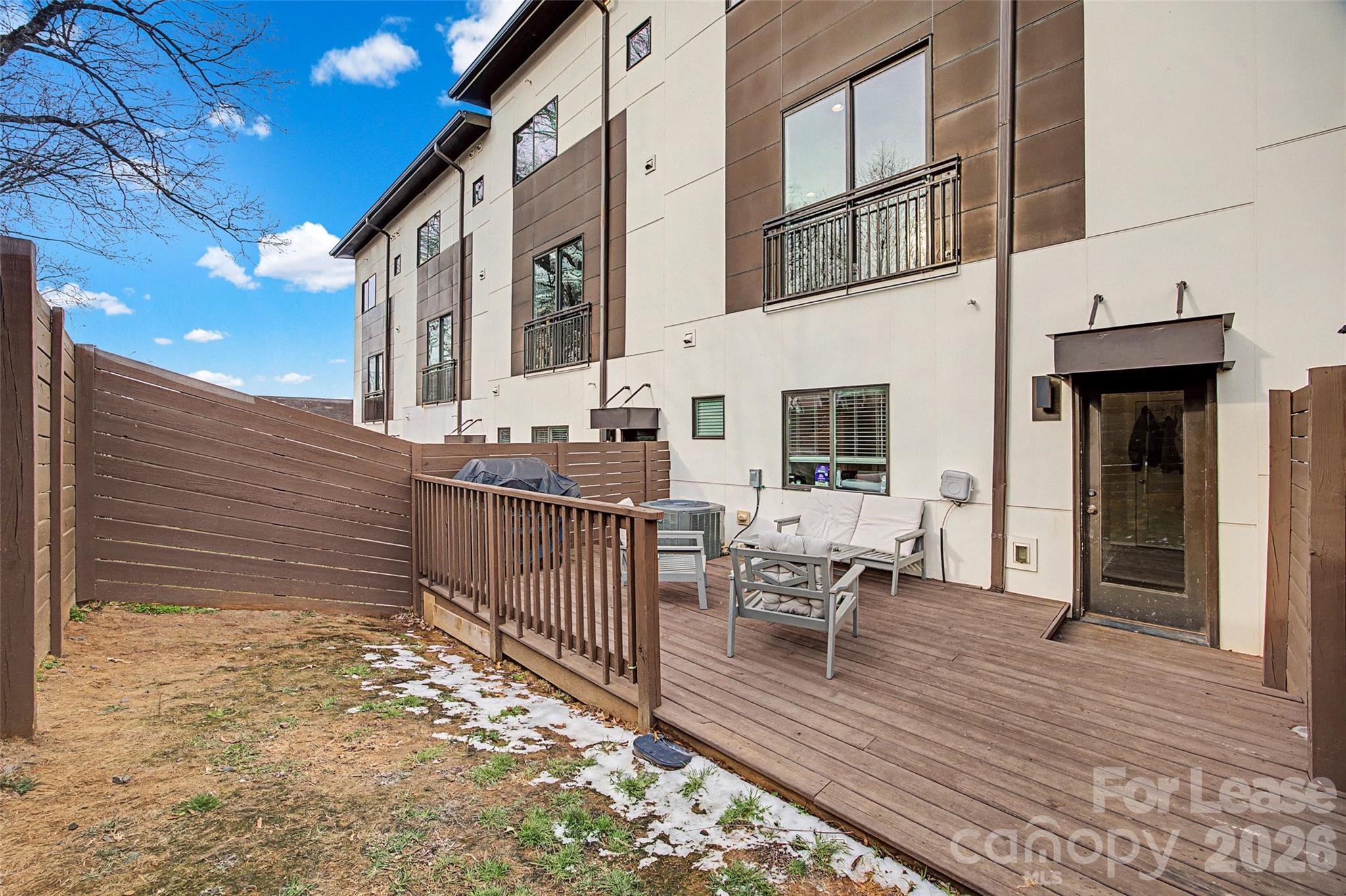 840 E 18th Street Unit: C