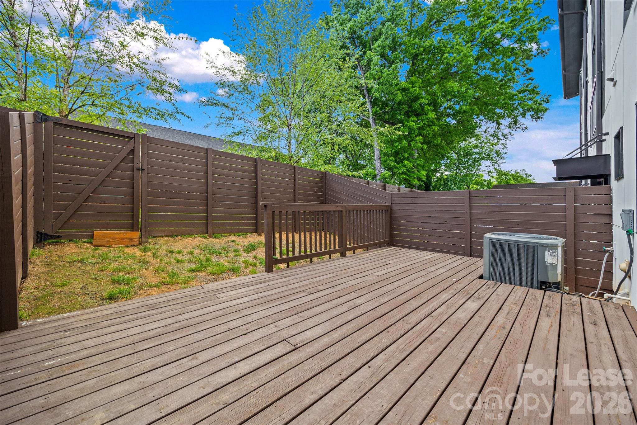 840 E 18th Street Unit: C