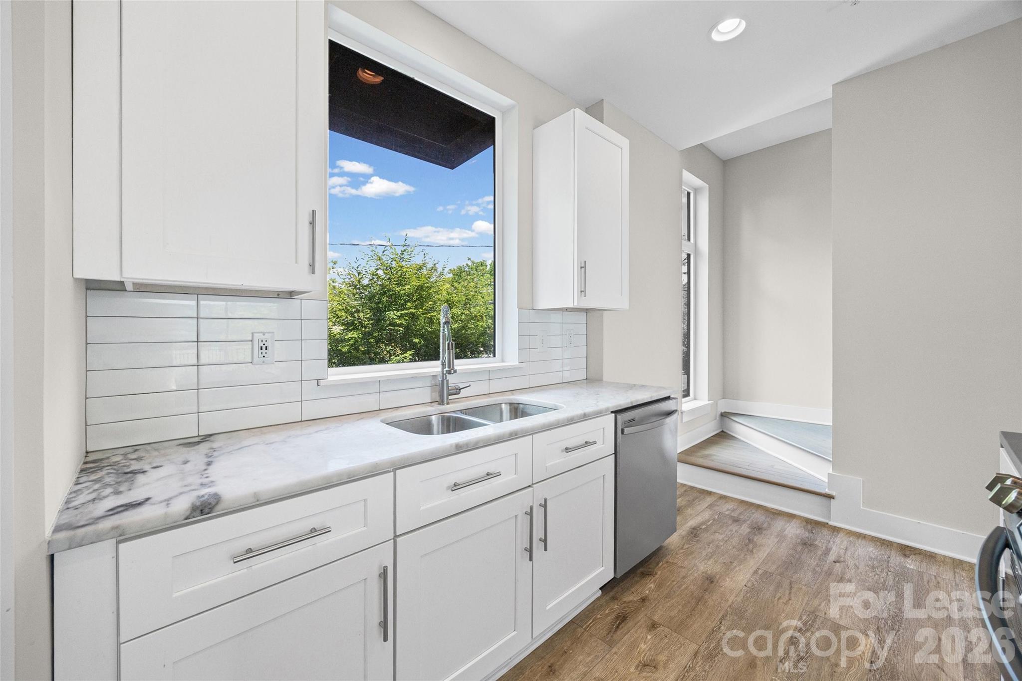 840 E 18th Street Unit: C