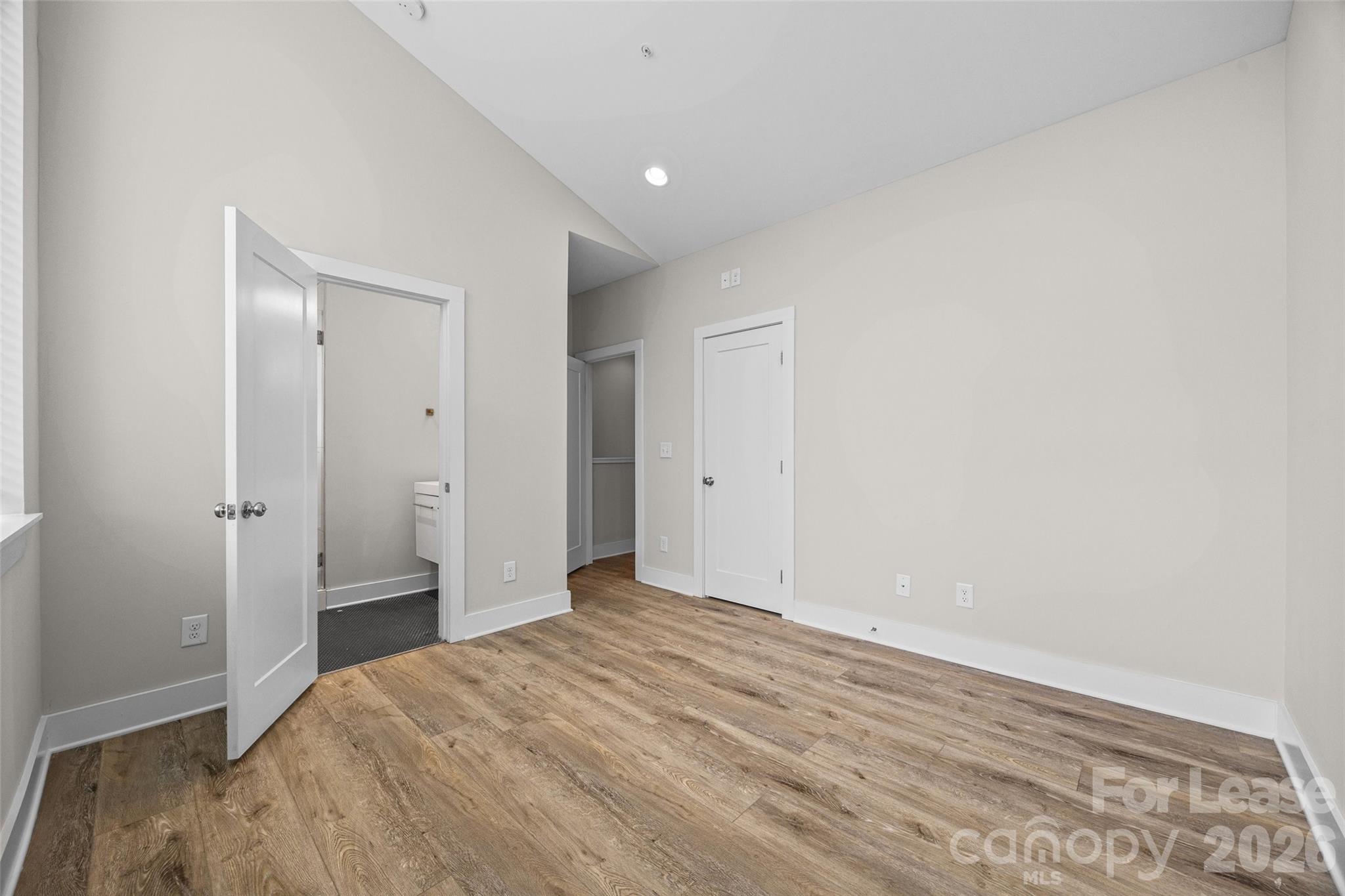 840 E 18th Street Unit: C