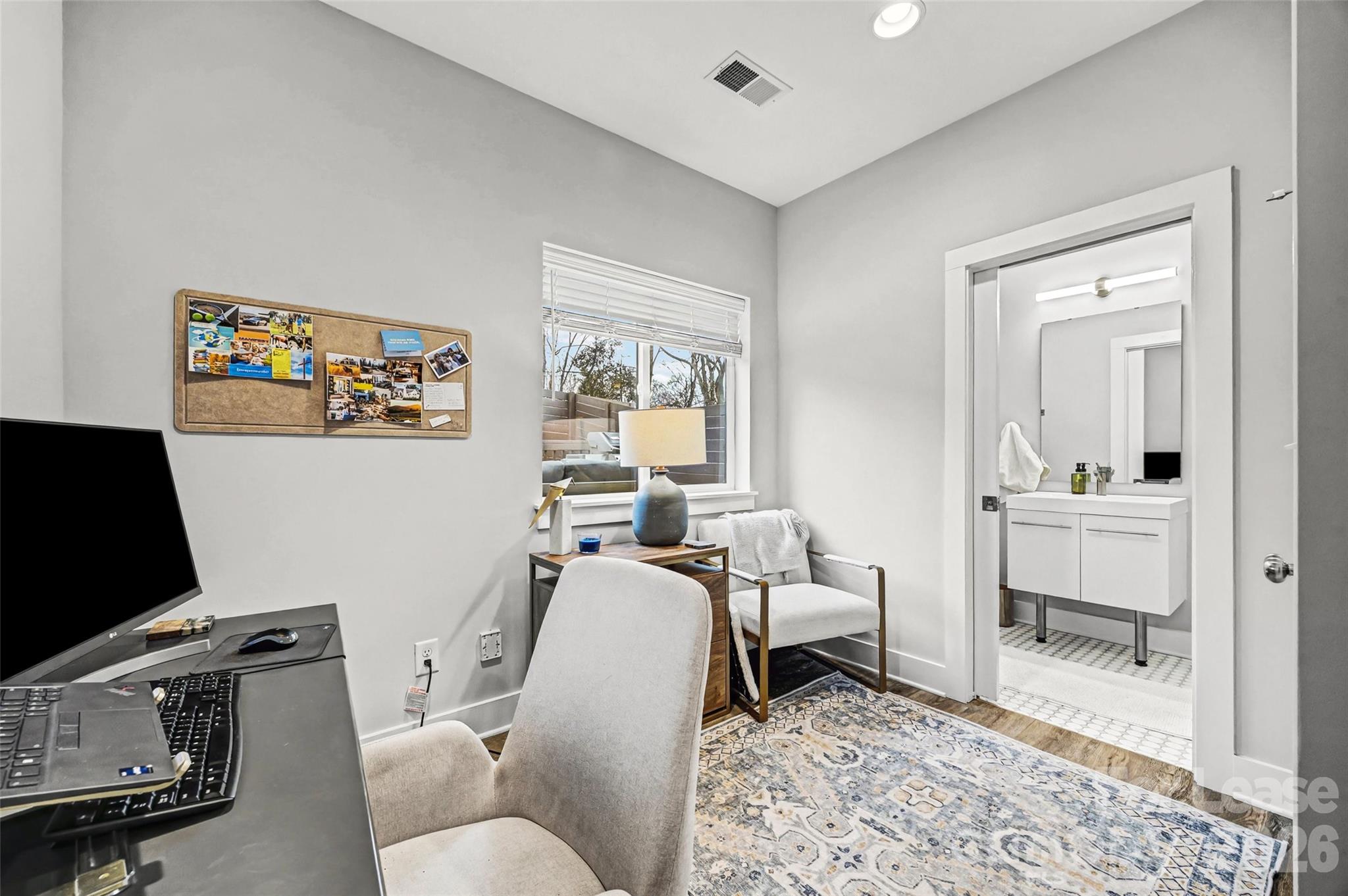 840 E 18th Street Unit: F