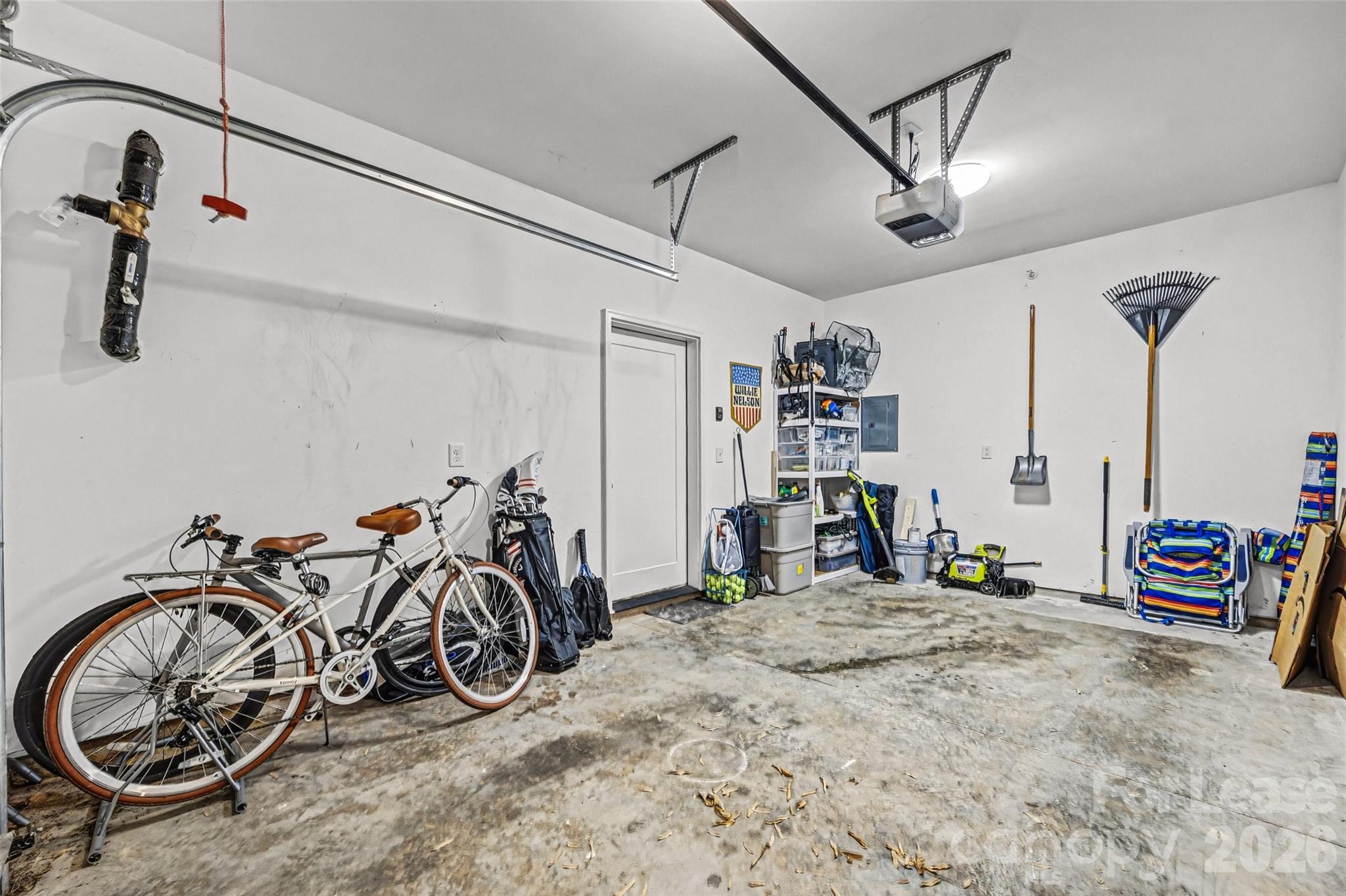 840 E 18th Street Unit: F