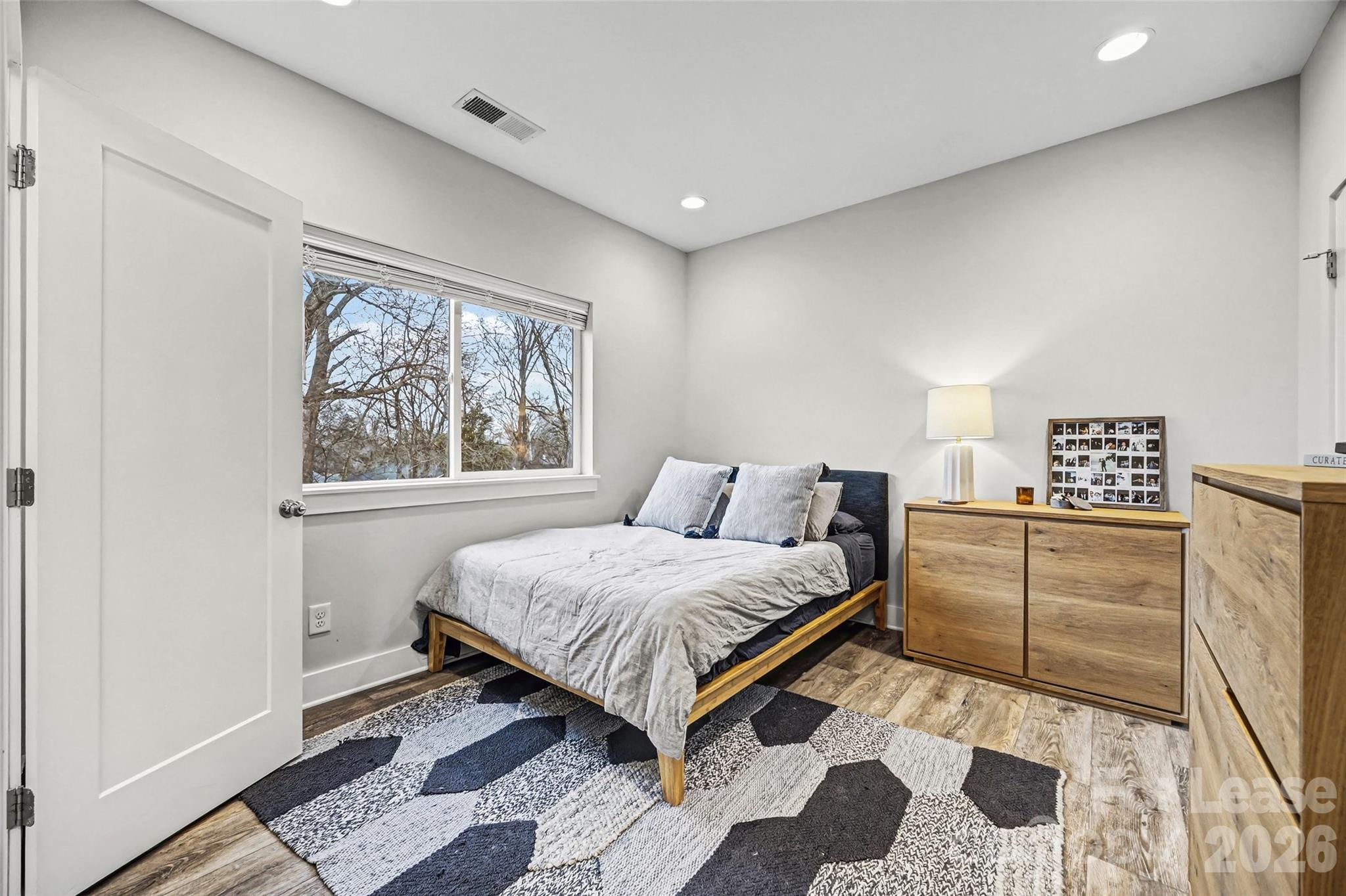 840 E 18th Street Unit: F