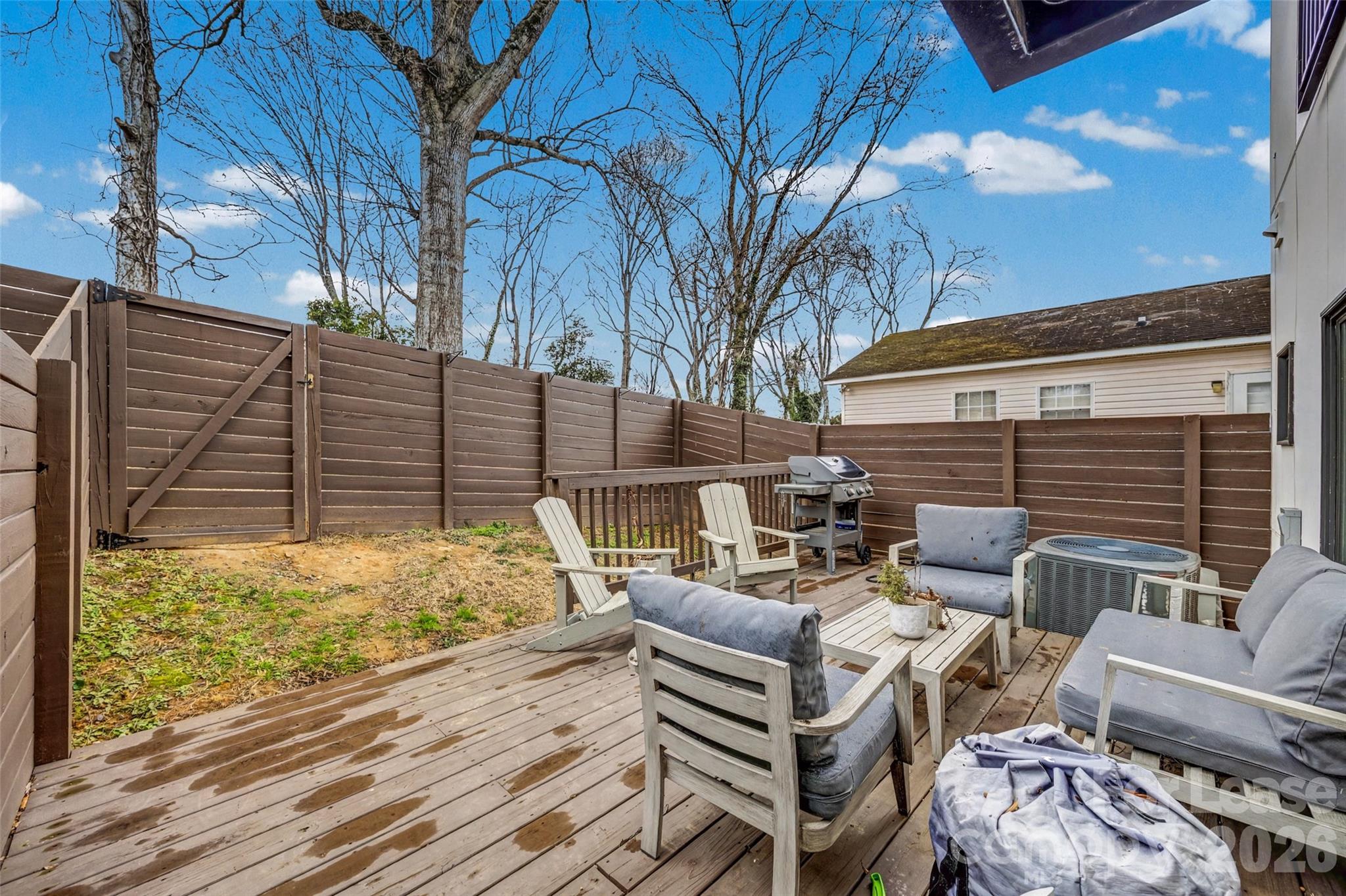 840 E 18th Street Unit: F