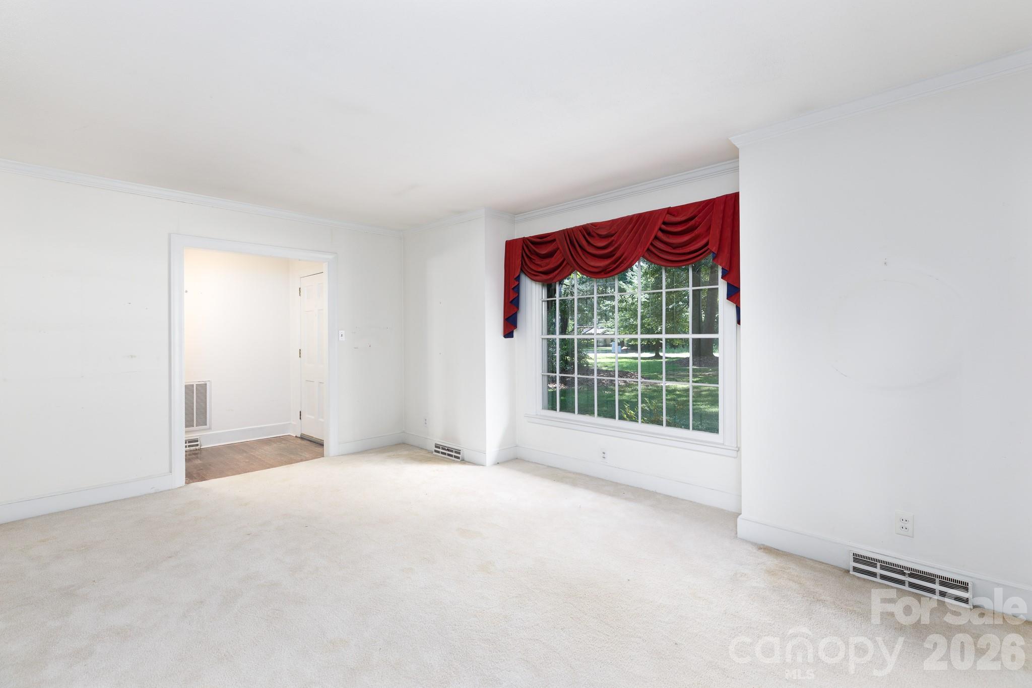 829 Rawlinson Road