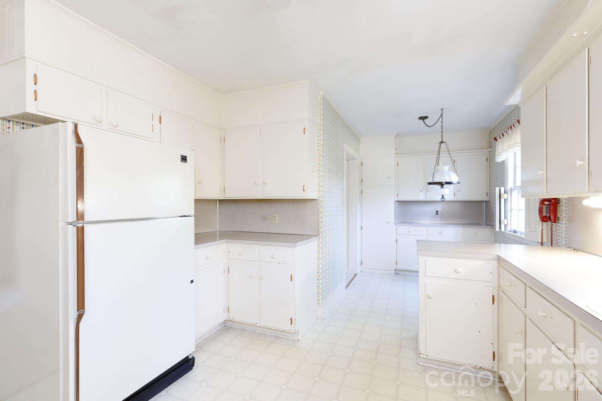 829 Rawlinson Road